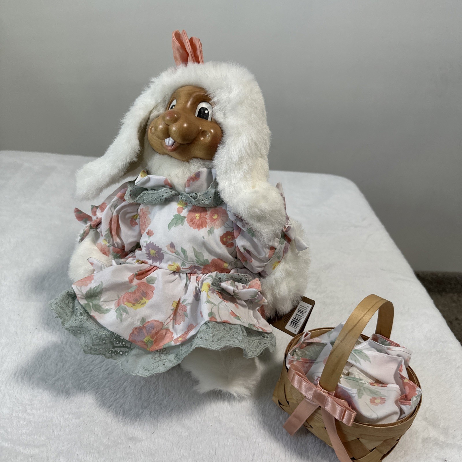 Vintage Robert Raikes Buttercup Bunny With Basket Vintage Robert Raikes Buttercup Bunny With Basket