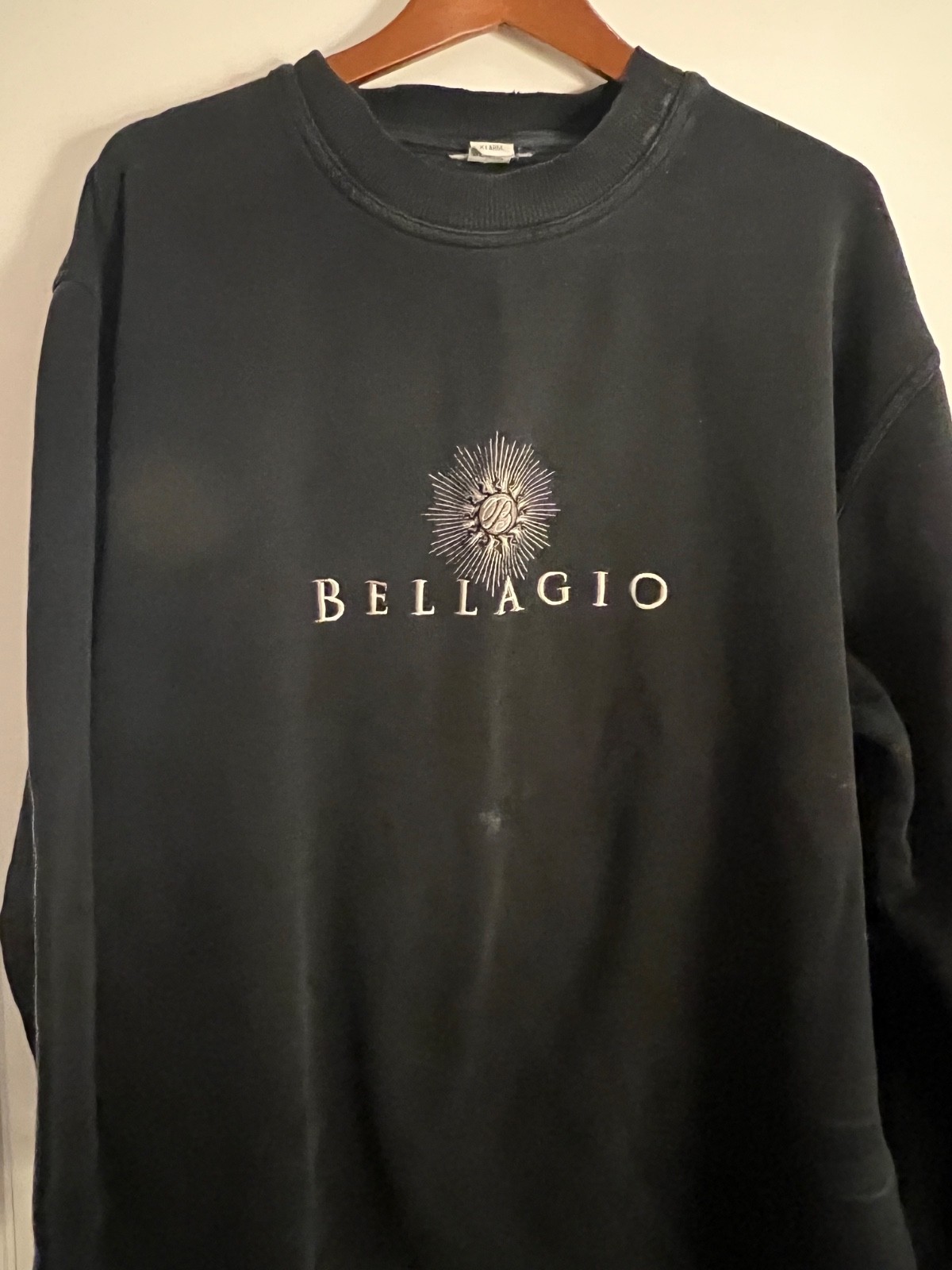 vintage Bellagio Las Vegas embroidered crewneck sweatshirt, XL from 1998 vintage Bellagio Las Vegas embroidered crewneck sweatshirt, XL from 1998
