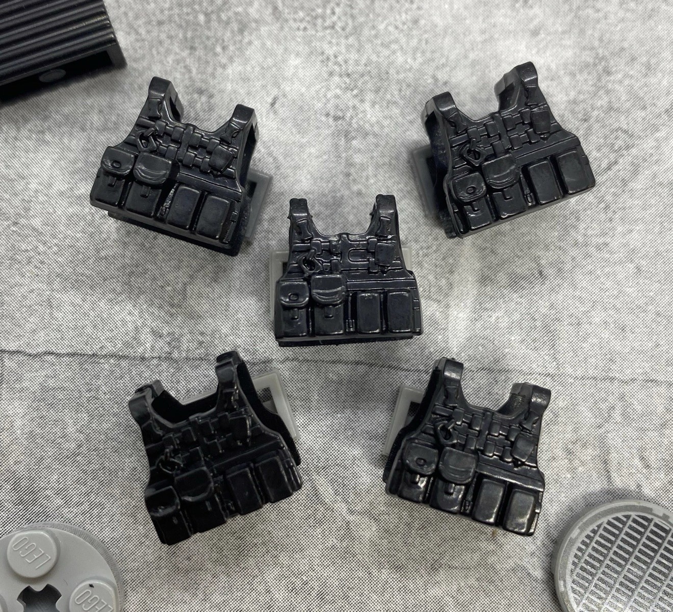 5pack Black Tactical Vest Body armor Blocks Accessories for Minifigures B25007