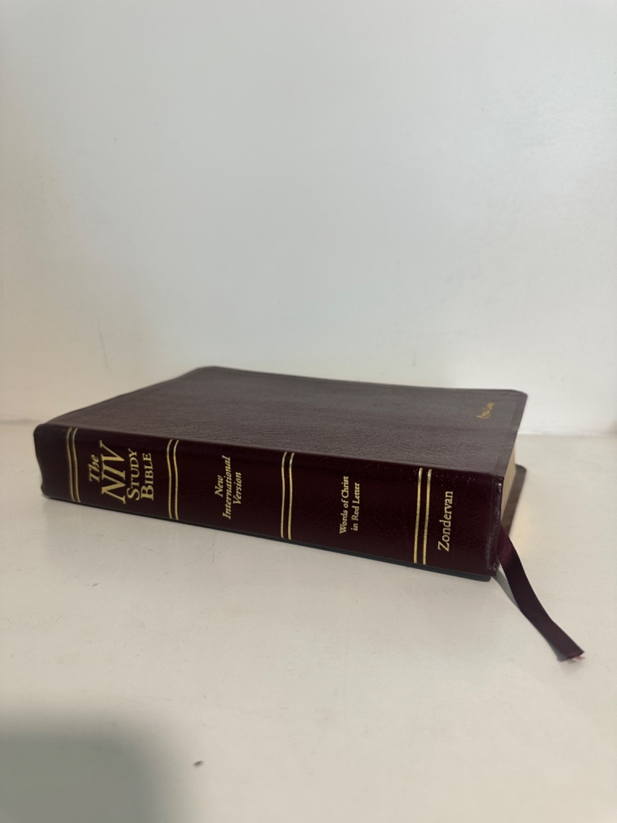 The NIV Study Bible 10th Anniversary Edition Burgundy Leather Zondervan The NIV Study Bible 10th Anniversary Edition Burgundy Leather Zondervan