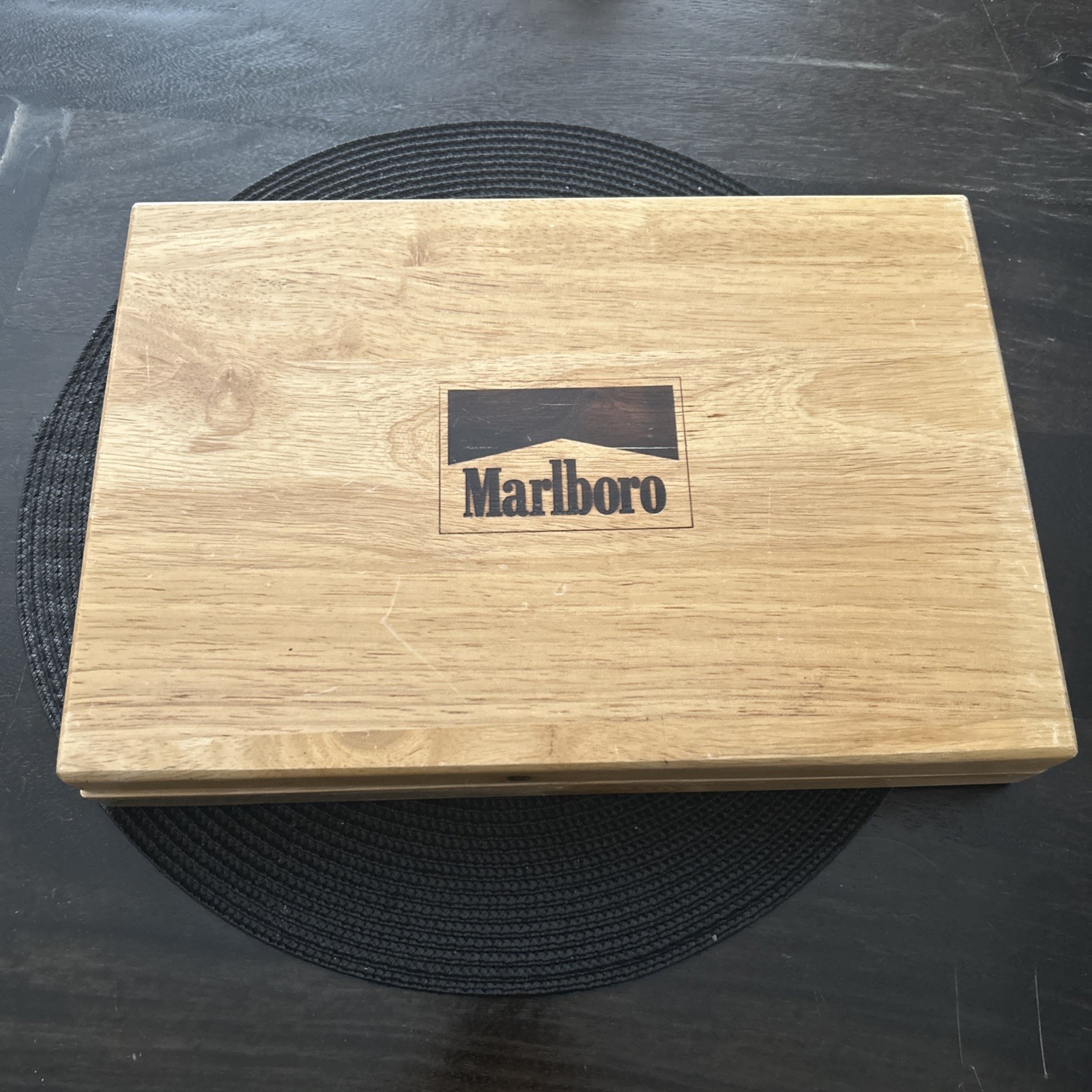 Marlboro Poker Chip Set Wooden Box - Only 1 Set of Card Marlboro Poker Chip Set Wooden Box - Only 1 Set of Card