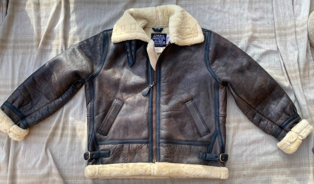 Schott B-3 Real Mouton Bomber Lamb Leather Flight Jacket Size 44 Brown US Made Schott B-3 Real Mouton Bomber Lamb Leather Flight Jacket Size 44 Brown US Made