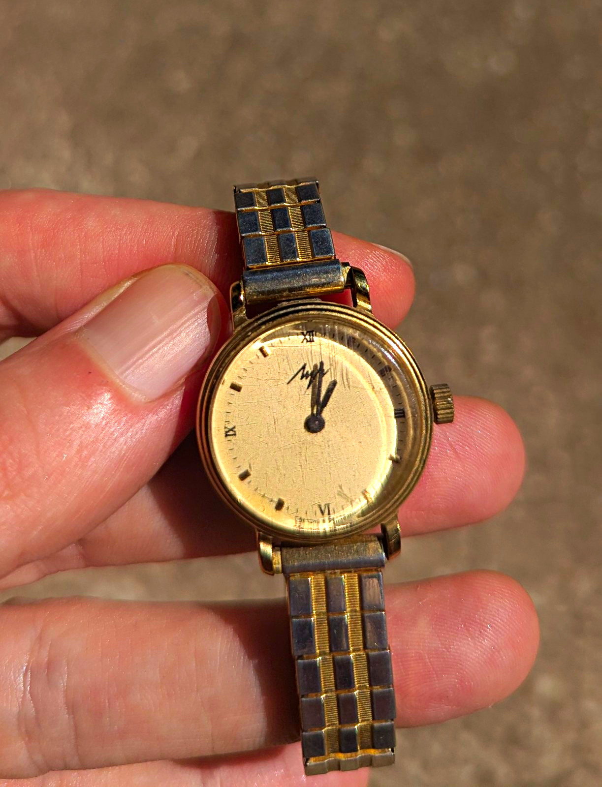 Luch (Луч) Vintage Soviet-era women\'s mechanical wristwatch Luch (Луч) Vintage Soviet-era women\'s mechanical wristwatch