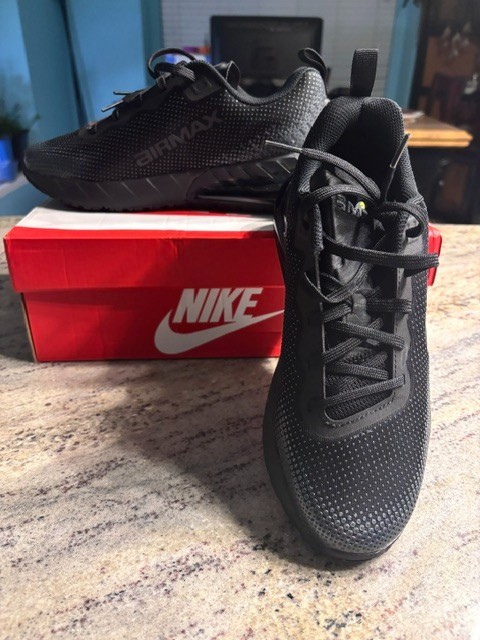 Nike Air Max Phoenix (GS) Black Mens Size 6.5 Youth NEW in BOX Nike Air Max Phoenix (GS) Black Mens Size 6.5 Youth NEW in BOX