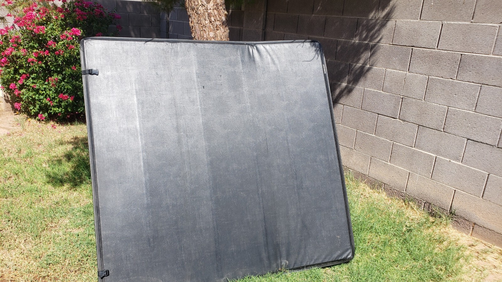 Rugged Cover Vinyl Soft Folding Truck Bed Cover