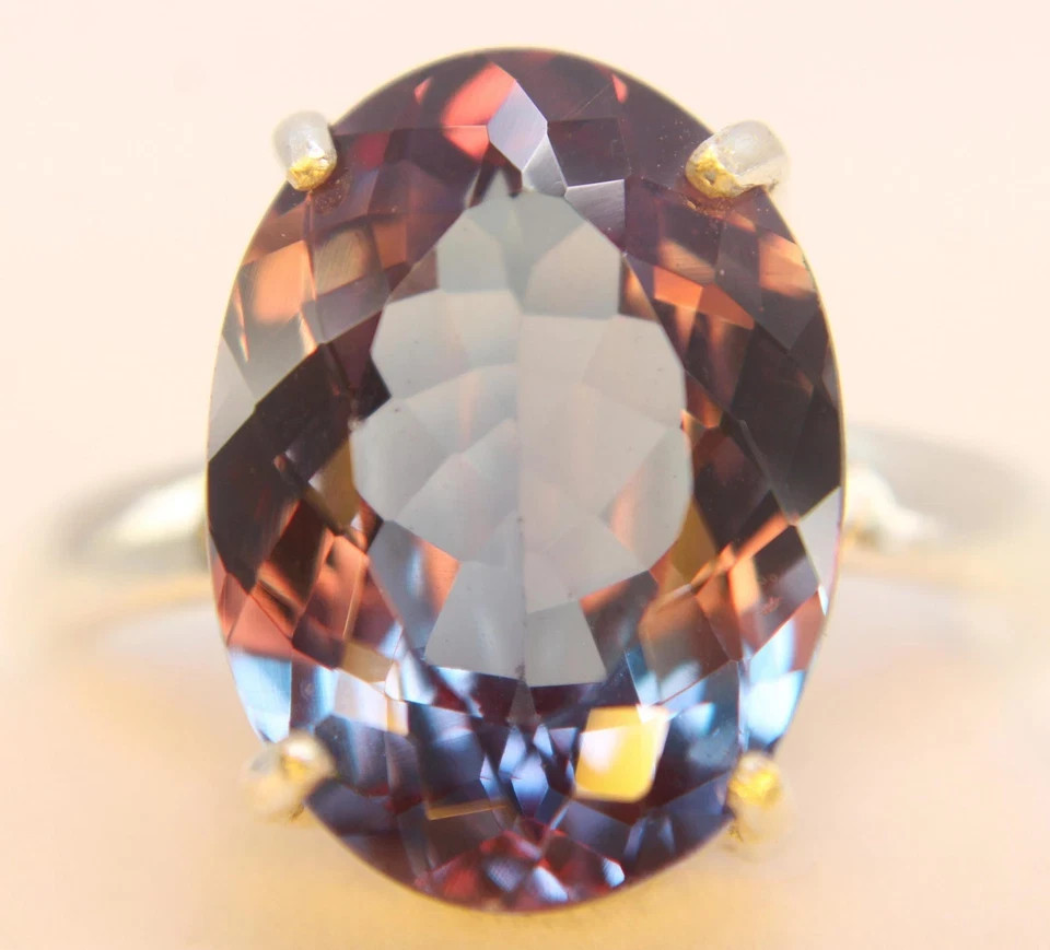 Certified 10 Ct Natural Alexandrite Oval Gemstone Ring - Crafted 925 Silver
