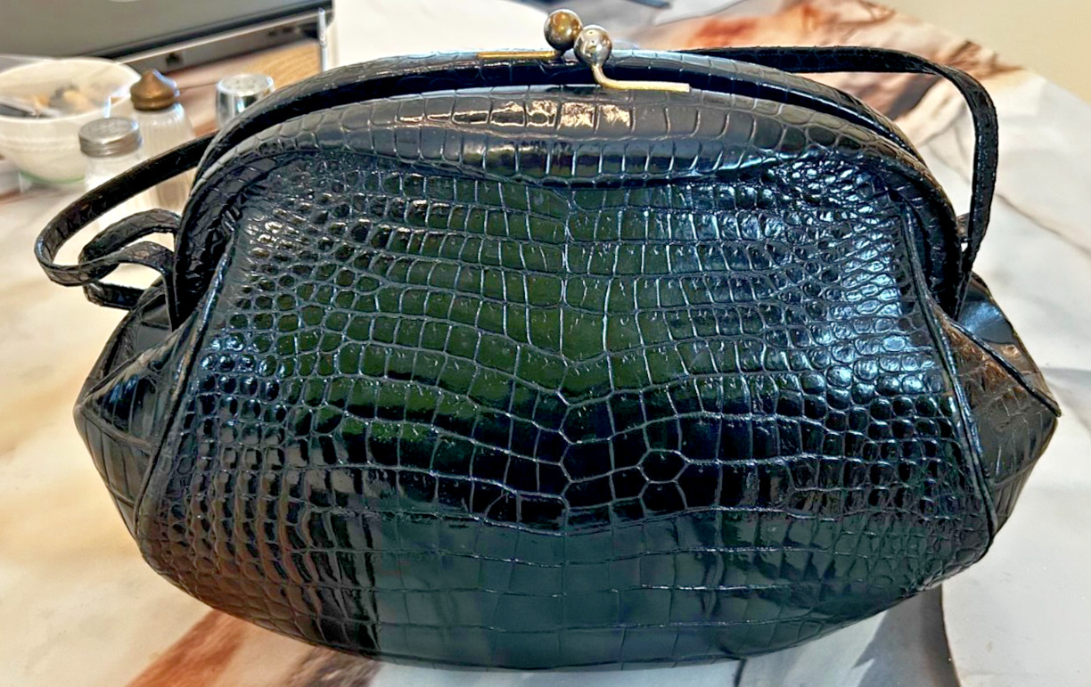 Late 1950\'s - Early 1960\'s Nettie Rosenstein Black Alligator Purse Late 1950\'s - Early 1960\'s Nettie Rosenstein Black Alligator Purse