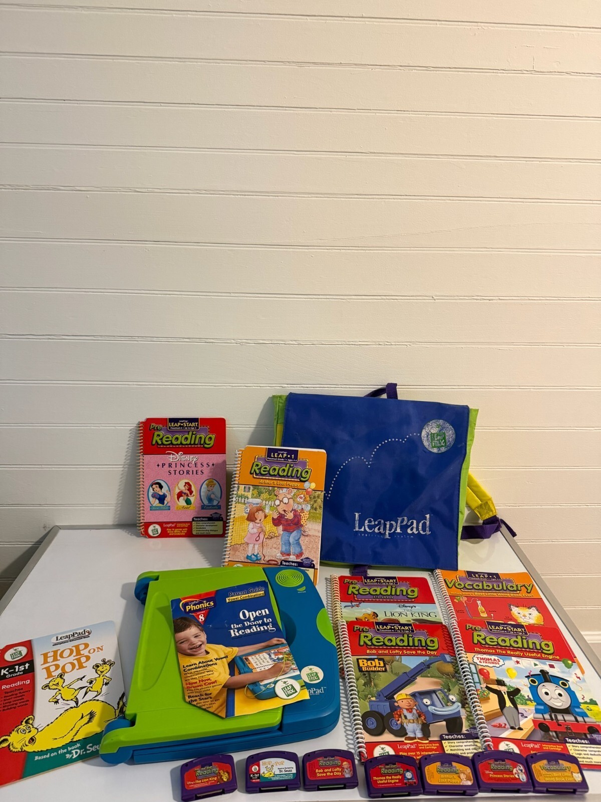 LeapFrog LeapPad Learning System 7 Books & Cartridges with Backpack LeapFrog LeapPad Learning System 7 Books & Cartridges with Backpack