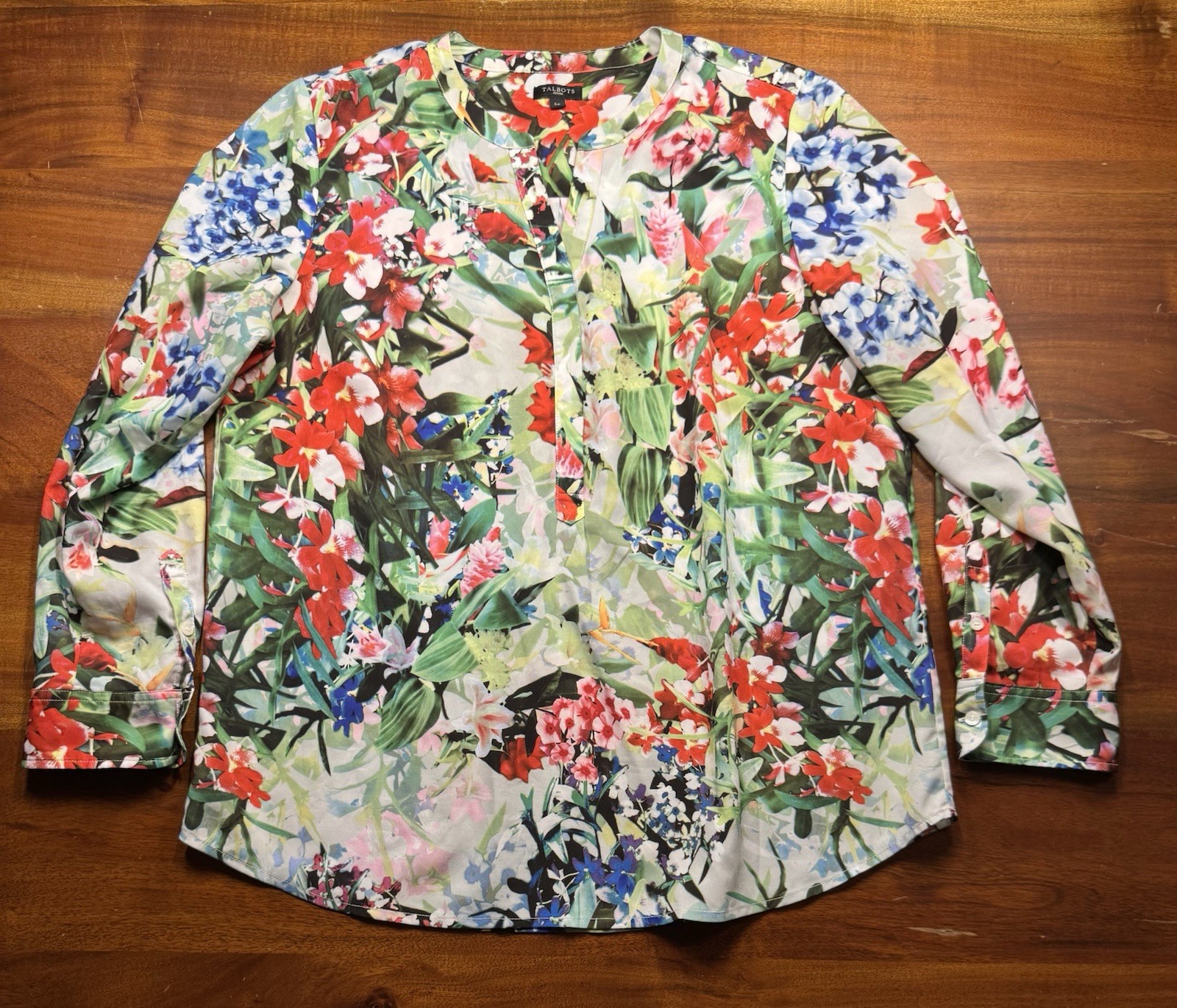 TALBOTS Petites L Top Blouse Petite Large Lp Floral Long Sleeve Popover V-Neck TALBOTS Petites L Top Blouse Petite Large Lp Floral Long Sleeve Popover V-Neck
