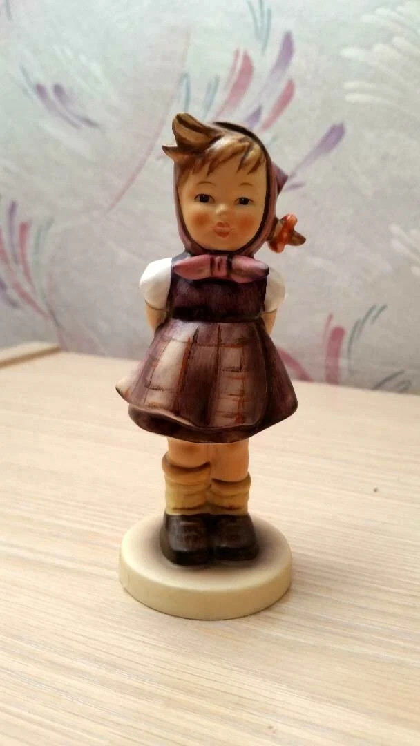 Vintage Collectible Goebel Hummel #258 Vintage Collectible Goebel Hummel #258