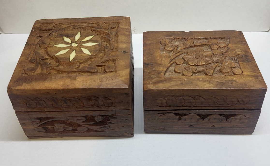 Lot of 2 Small Wooden Floral Box Keepsake Storage Hand Carved Lined Jewelry Box Lot of 2 Small Wooden Floral Box Keepsake Storage Hand Carved Lined Jewelry Box