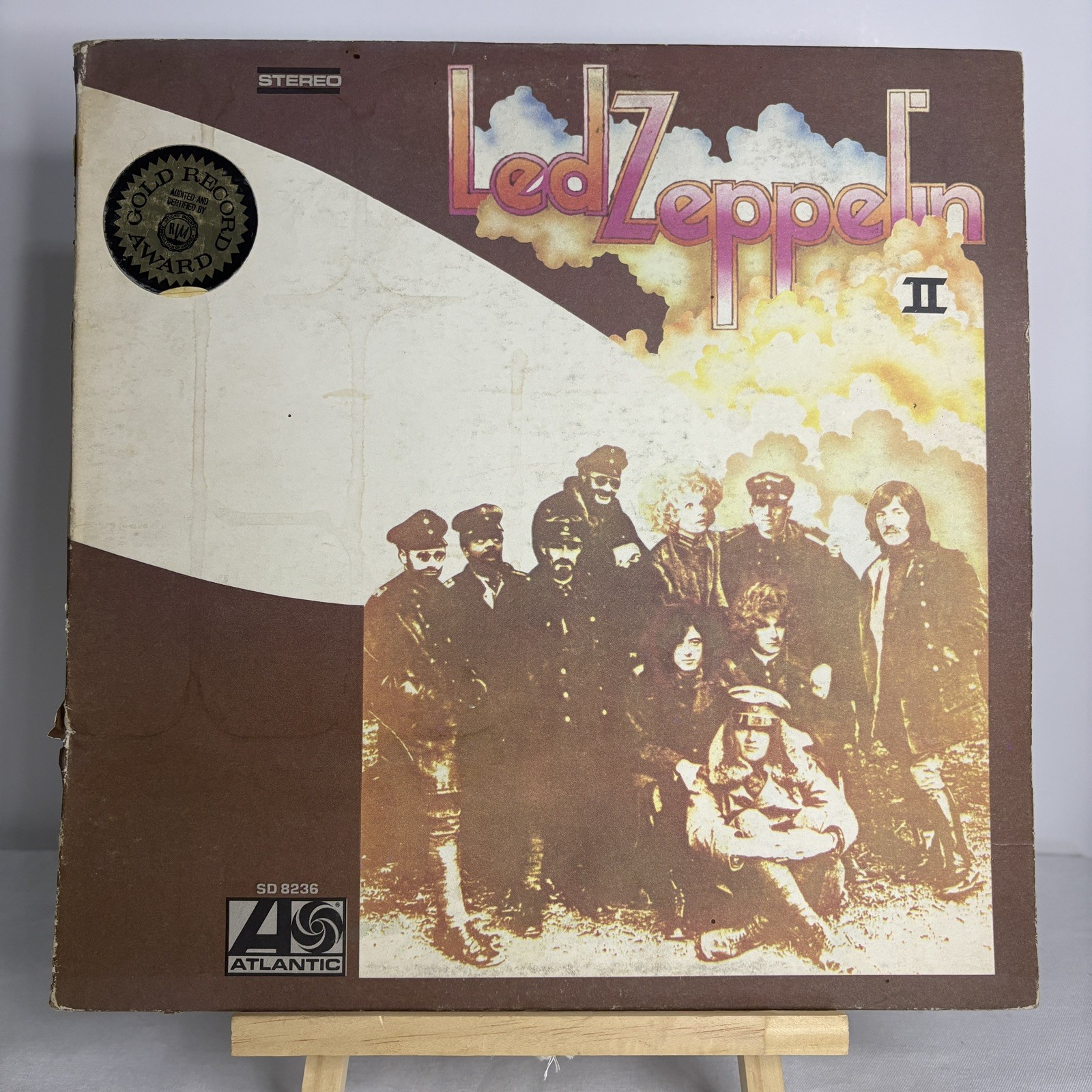 Led Zeppelin, Led Zeppelin II, 1975 Atlantic, SD-8236, VG+/VG Led Zeppelin, Led Zeppelin II, 1975 Atlantic, SD-8236, VG+/VG