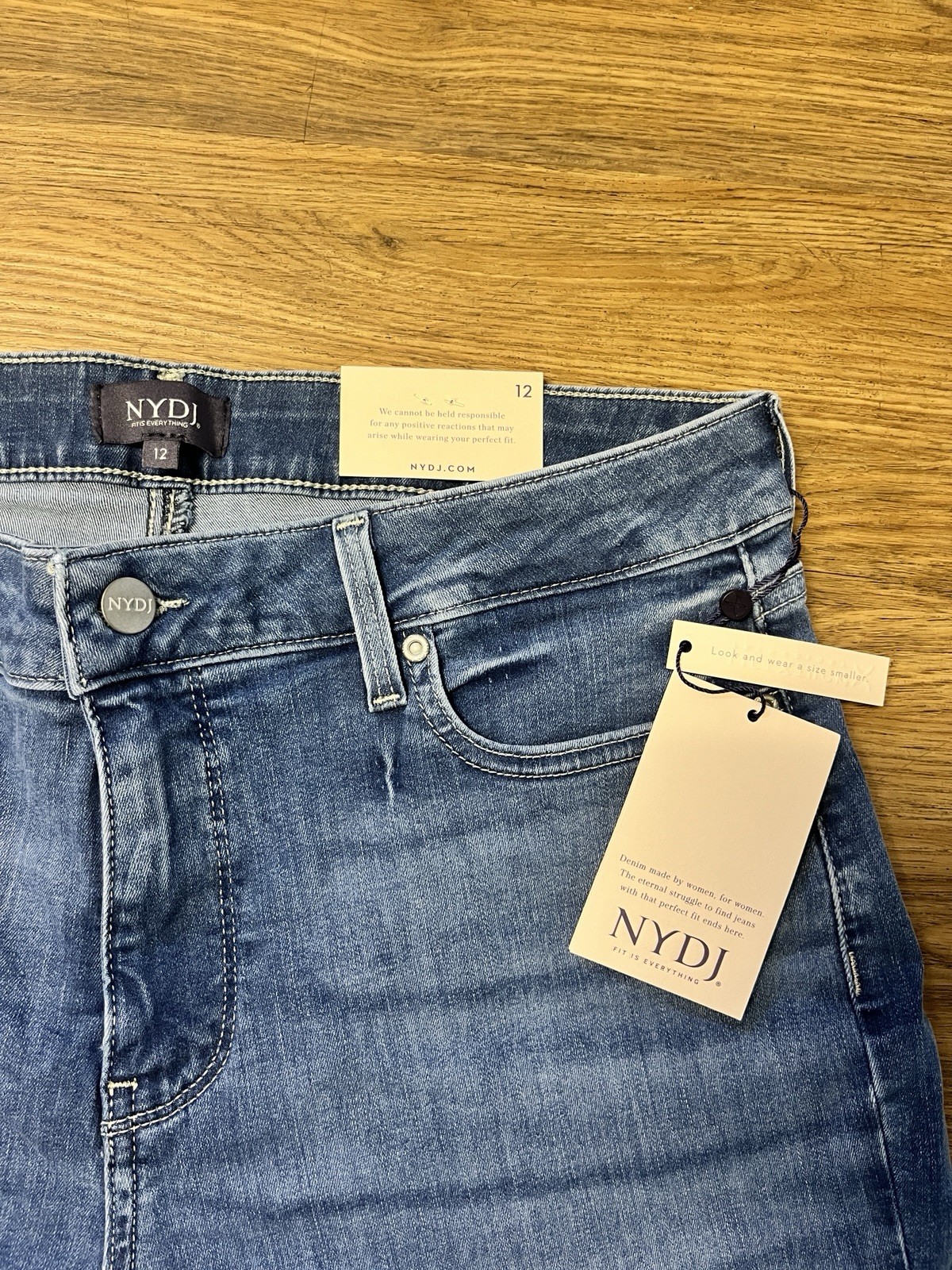 NWT NYDJ Marilyn Straight Leg Jeans Women\'s Size 12 Medium Wash Lift Tuck NWT NYDJ Marilyn Straight Leg Jeans Women\'s Size 12 Medium Wash Lift Tuck