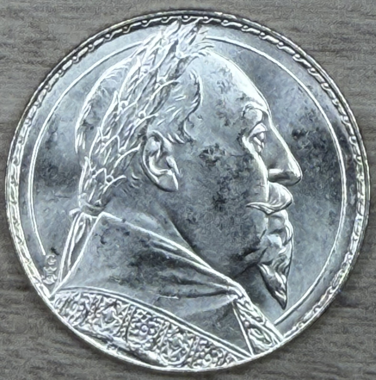 1932 G Sweden 2 Kronor-.800 Silver Coin-253,770 Minted-Death of Gustav II-KM#805 1932 G Sweden 2 Kronor-.800 Silver Coin-253,770 Minted-Death of Gustav II-KM#805