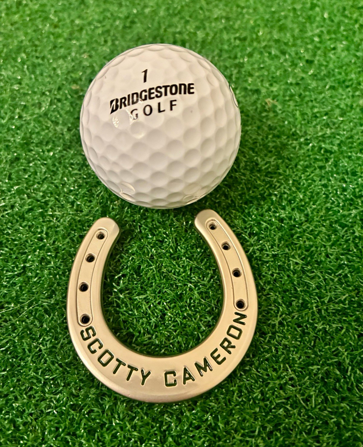 Scotty Cameron Ball Marker FEELING LUCKY Horseshoe