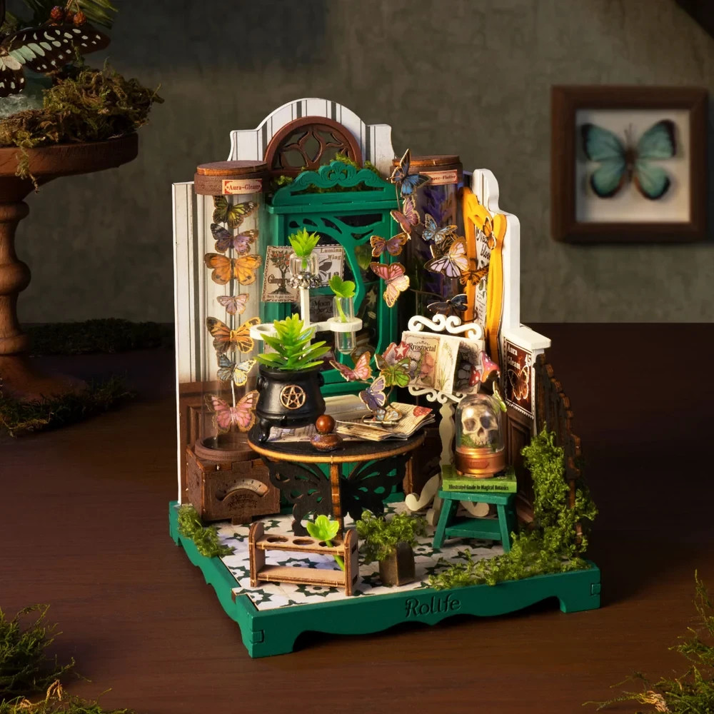 Rolife Potions Workshop DIY Miniature House 3D DIY Dollhouse Toy Halloween Gift Rolife Potions Workshop DIY Miniature House 3D DIY Dollhouse Toy Halloween Gift