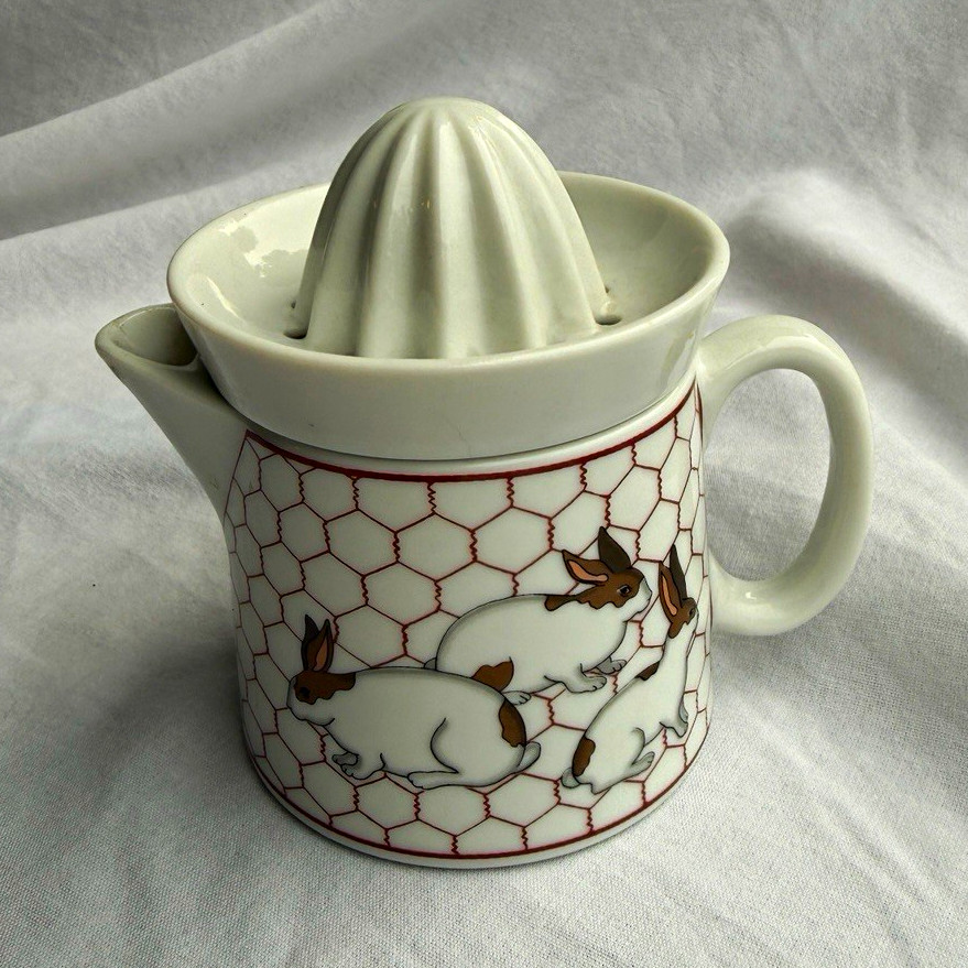 Vintage Takahashi San Francisco Ceramic Bunny Citrus Juicer - Japan Vintage Takahashi San Francisco Ceramic Bunny Citrus Juicer - Japan