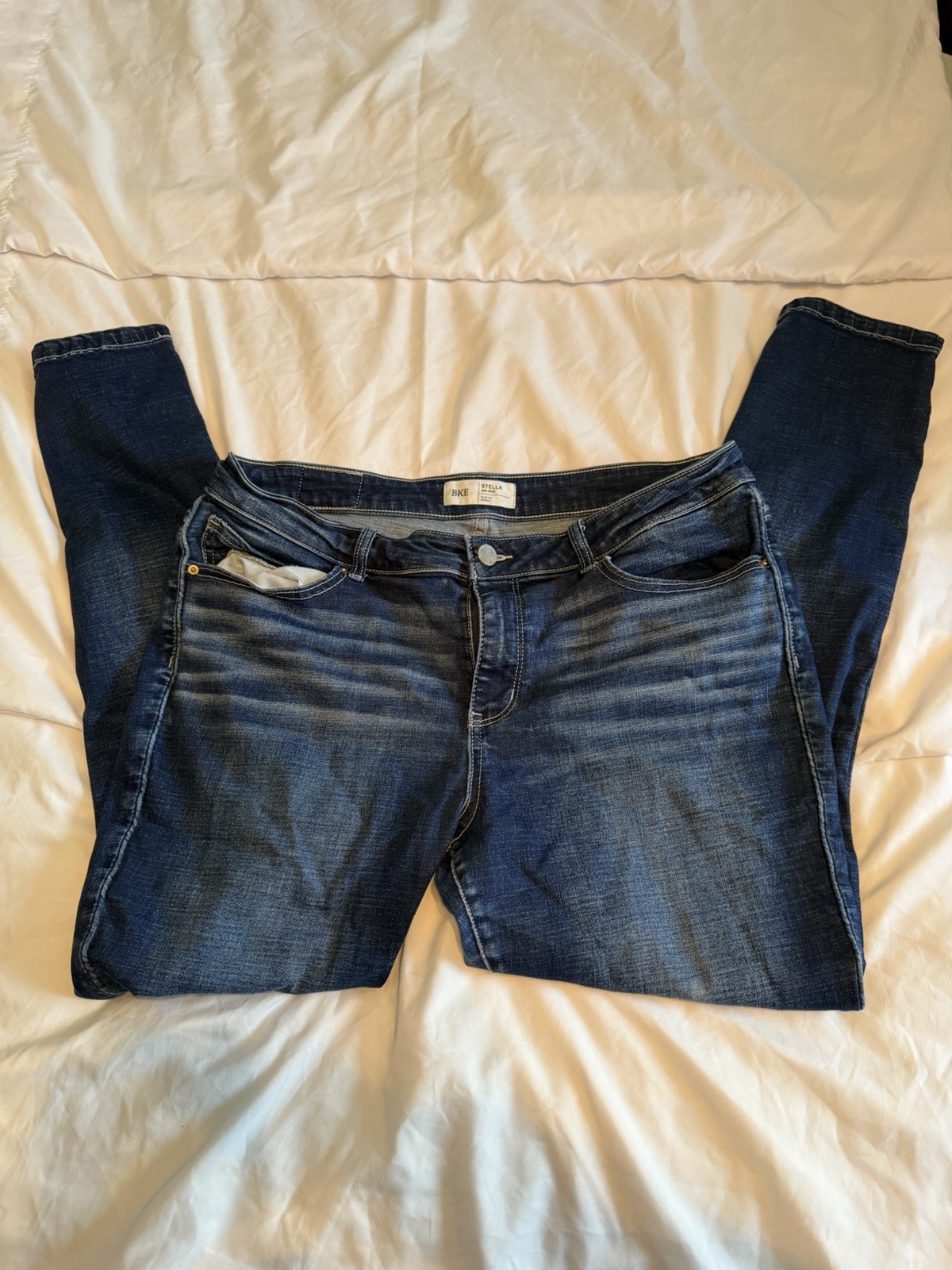 BKE Stella 34x29.5 Denim Women’s Mid-Rise Skinny Jeans Blue Medium Wash BKE Stella 34x29.5 Denim Women’s Mid-Rise Skinny Jeans Blue Medium Wash