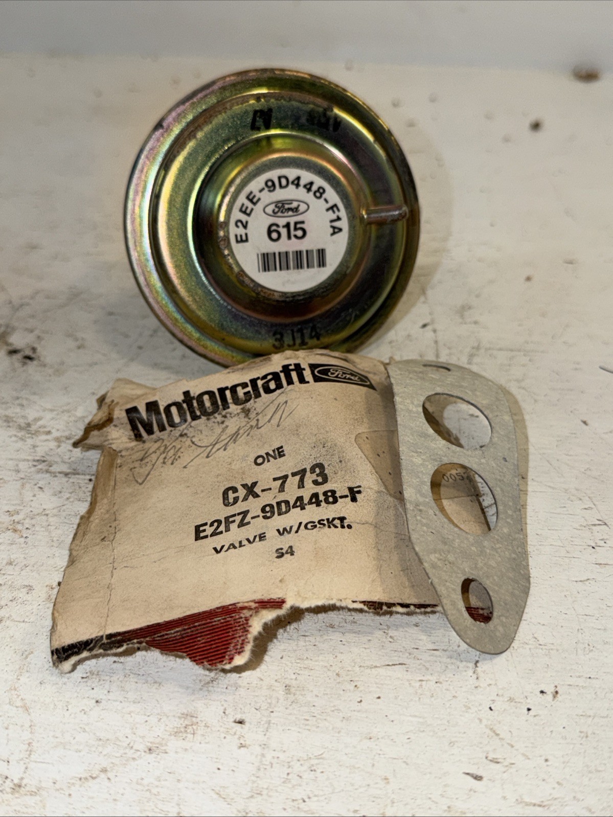 NOS OEM Ford E2FZ-9D448-F EGR BACKPRESSURE VALVE 2.3L HSC Inline 4 Engine Tempo