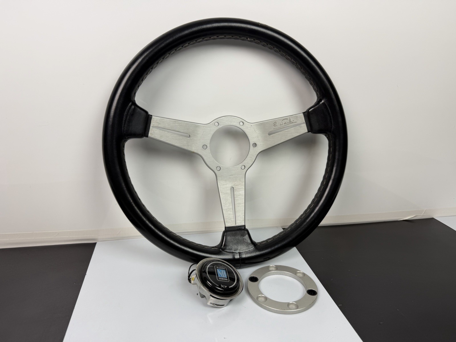Nardi Torino Classic 330mm Leather Steering Wheel 13” Horn Button JDM Nardi Torino Classic 330mm Leather Steering Wheel 13” Horn Button JDM