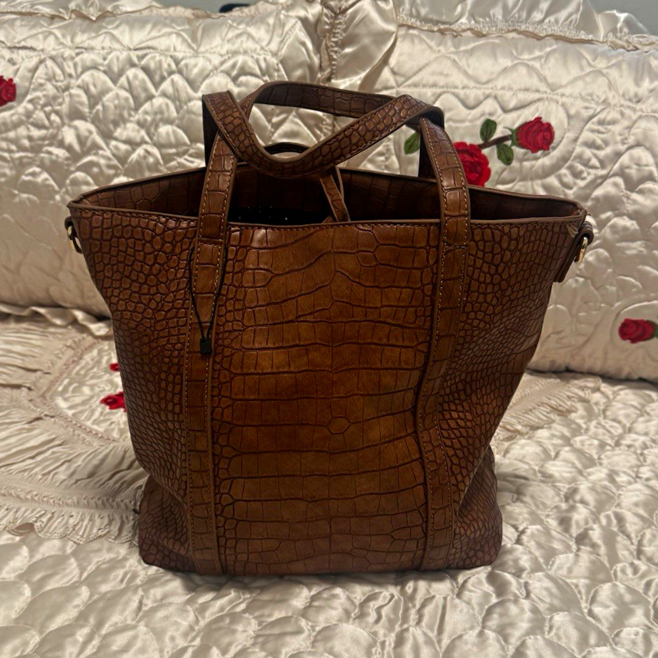 Malibu Skye Brown Croc Embossed Tote, Zodiac Theme Lined, Zip, Pockets
