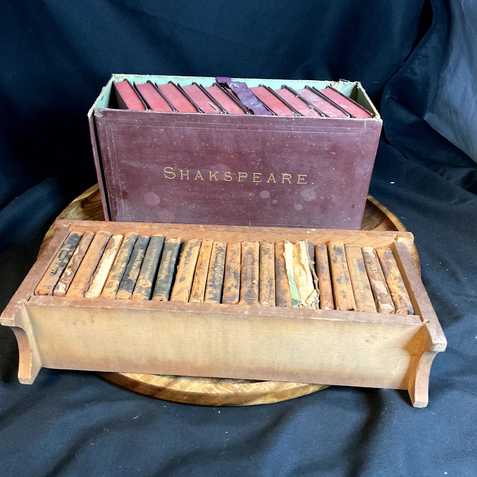 Antique Shakespeare Handy Volume Boxed Set 31 Vol Perry Mason Miniature Leather
