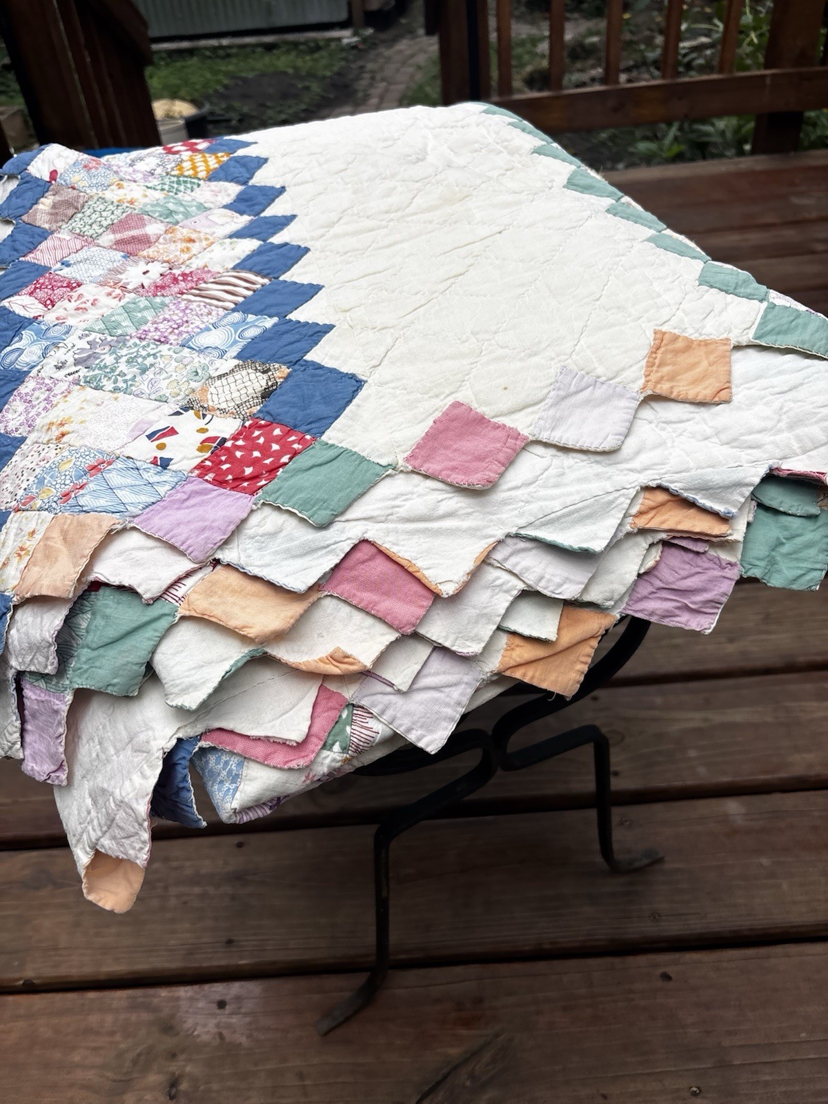 Vtg Handmade Quilt Trip Around the World postage stamp feed sack fabrics 100x80 Vtg Handmade Quilt Trip Around the World postage stamp feed sack fabrics 100x80