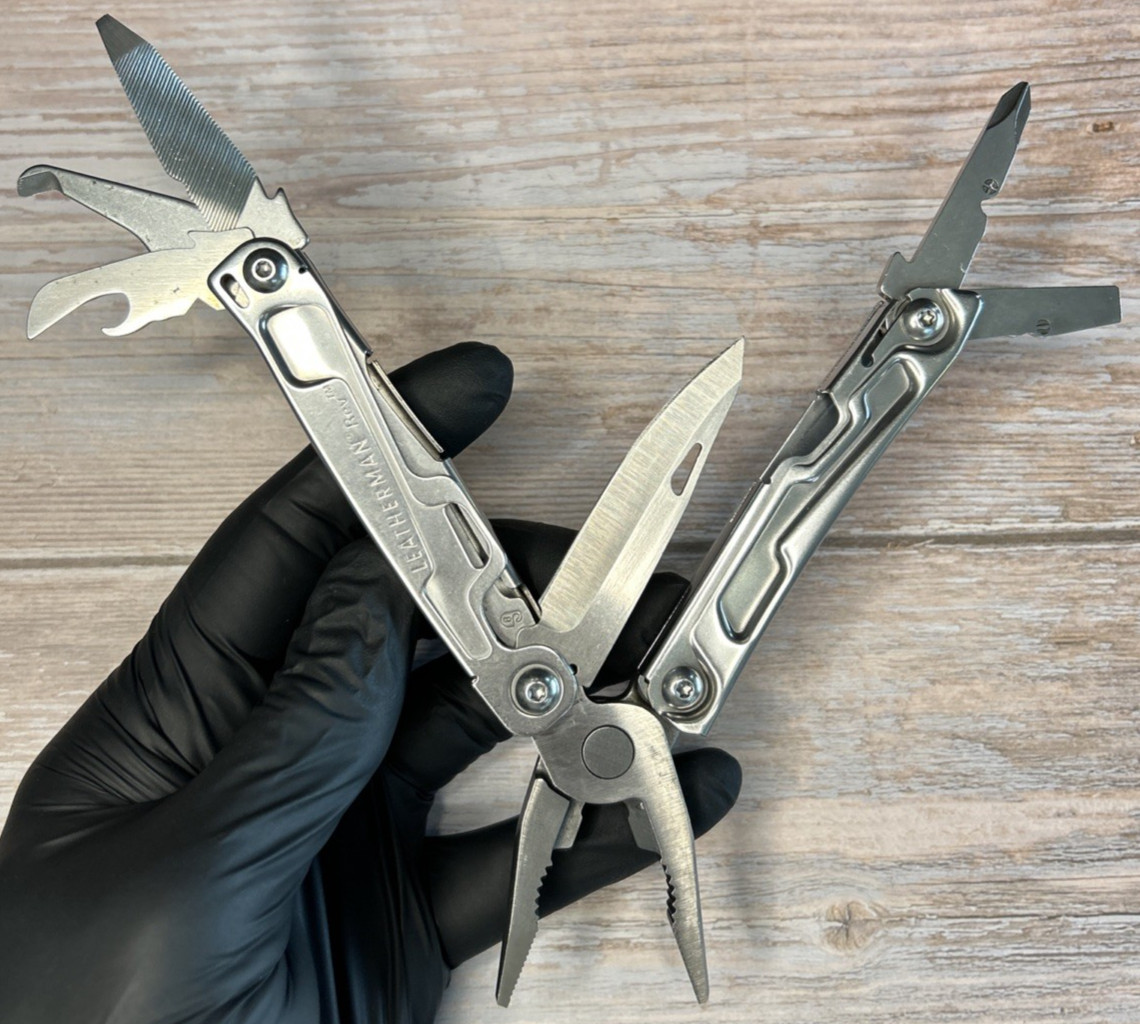 Leatherman Rev Folding Multi-Tool Knife Plier USED BOD 0417 Carry Clip VGUC