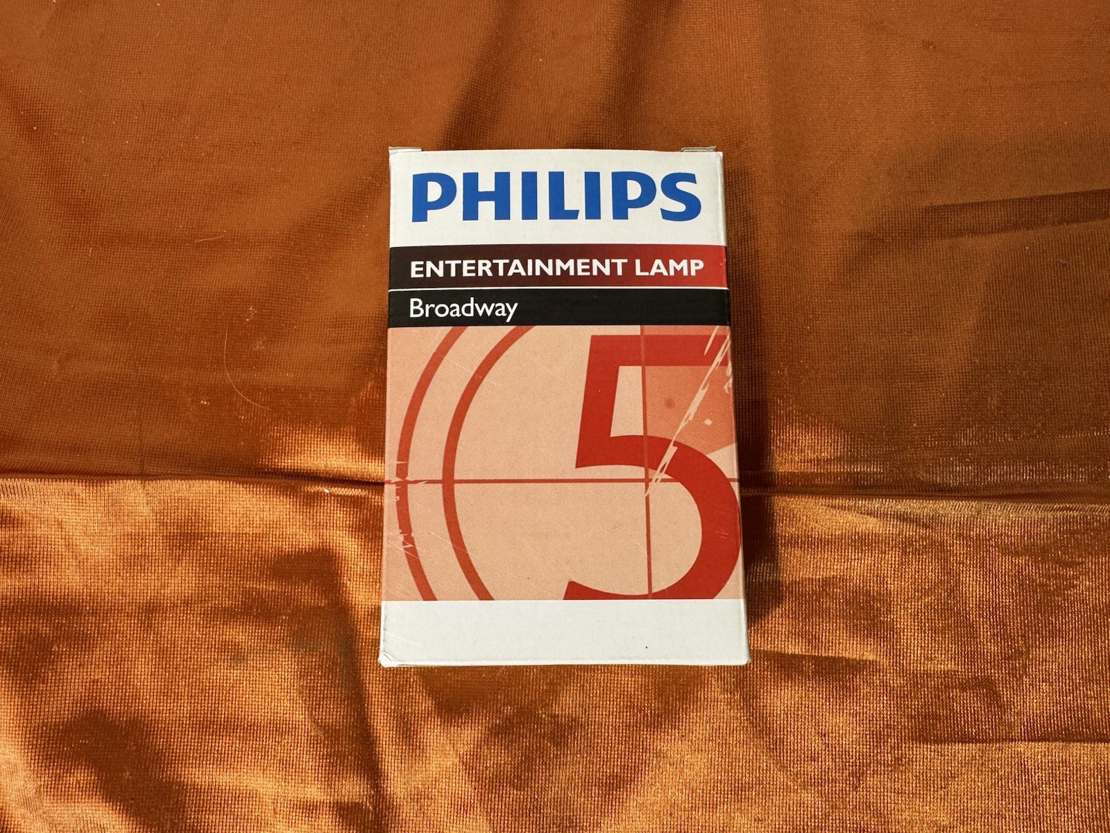 Philips 228066 - MSD250/2 - 8500K HID Stage Studio Light Bulb