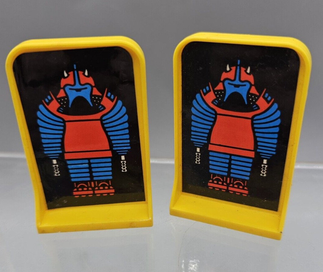 Berzerk Board Game Milton Bradley Replacment Parts 1983 Stern’s Arcade