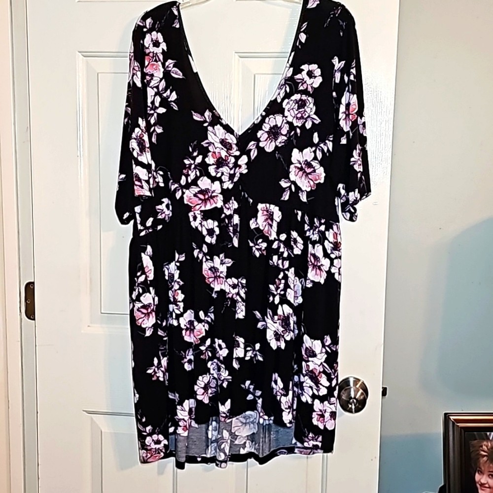 Sexy torrid hi low babydoll floral tunic Sexy torrid hi low babydoll floral tunic