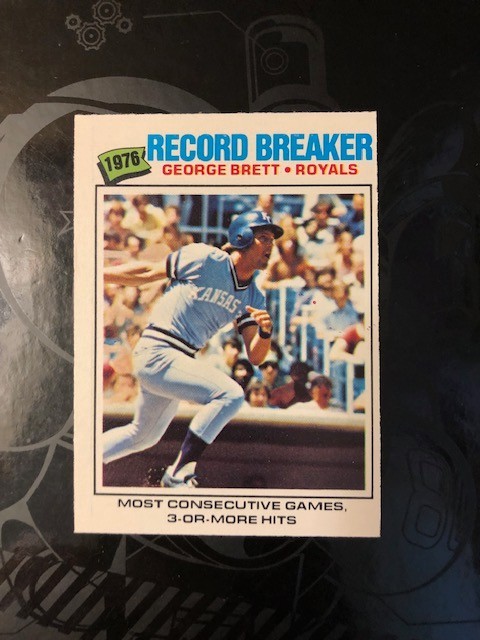 1977 O-Pee-Chee - George Brett #261 HOF nm 1977 O-Pee-Chee - George Brett #261 HOF nm