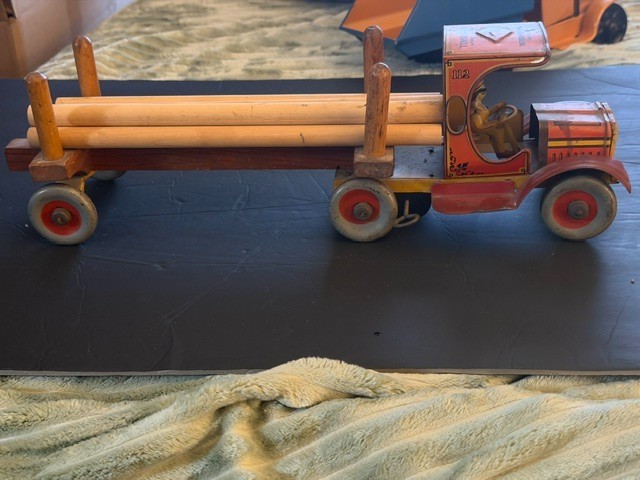 Vintage Ferdinand Strauss Timber King No.112 Wind‑Up Lumber Truck – 1920s/1930s 