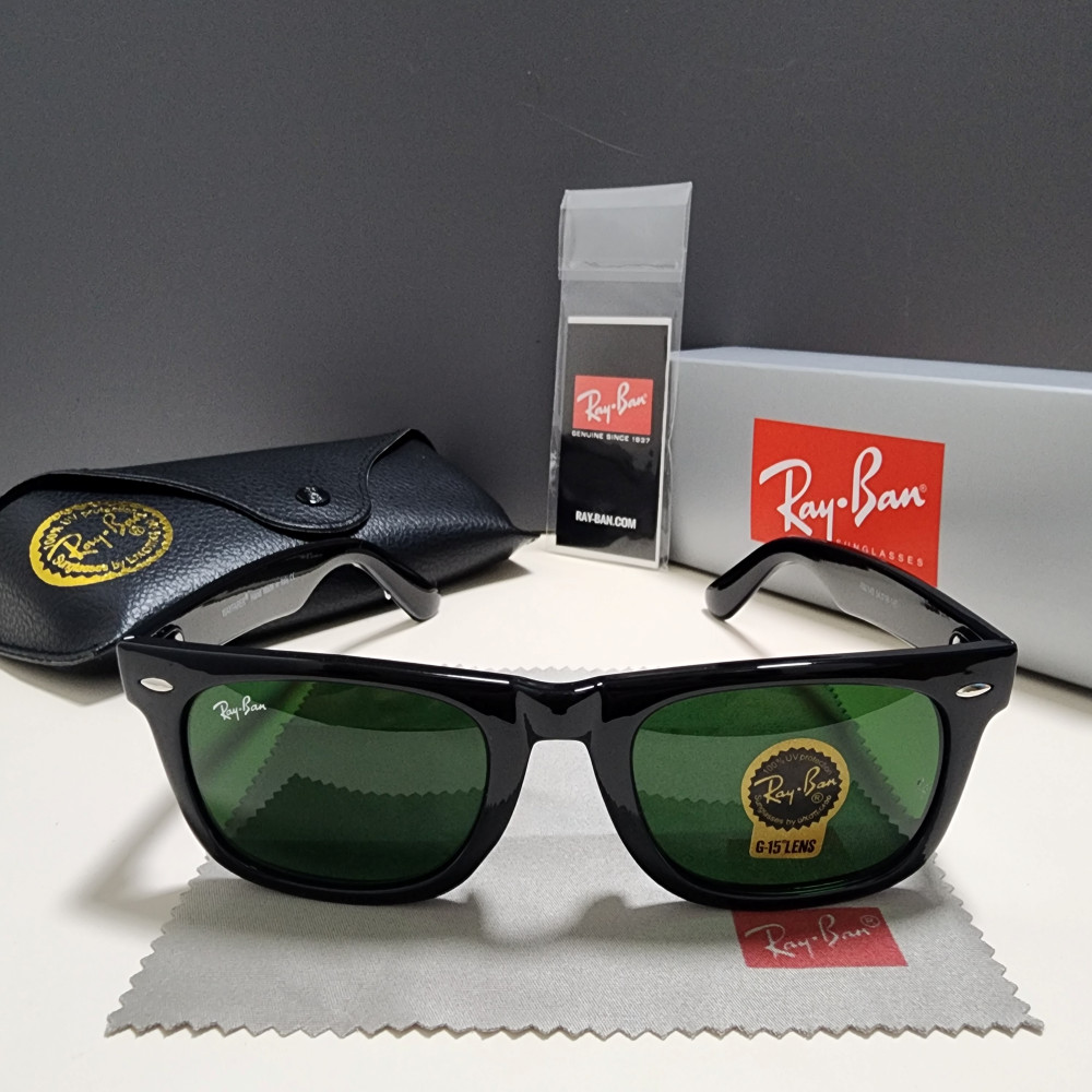 Ray-Ban RB2140 Wayfarer Sunglasses Gloss Black Frame Glass Green Lens 54-18 mm Ray-Ban RB2140 Wayfarer Sunglasses Gloss Black Frame Glass Green Lens 54-18 mm