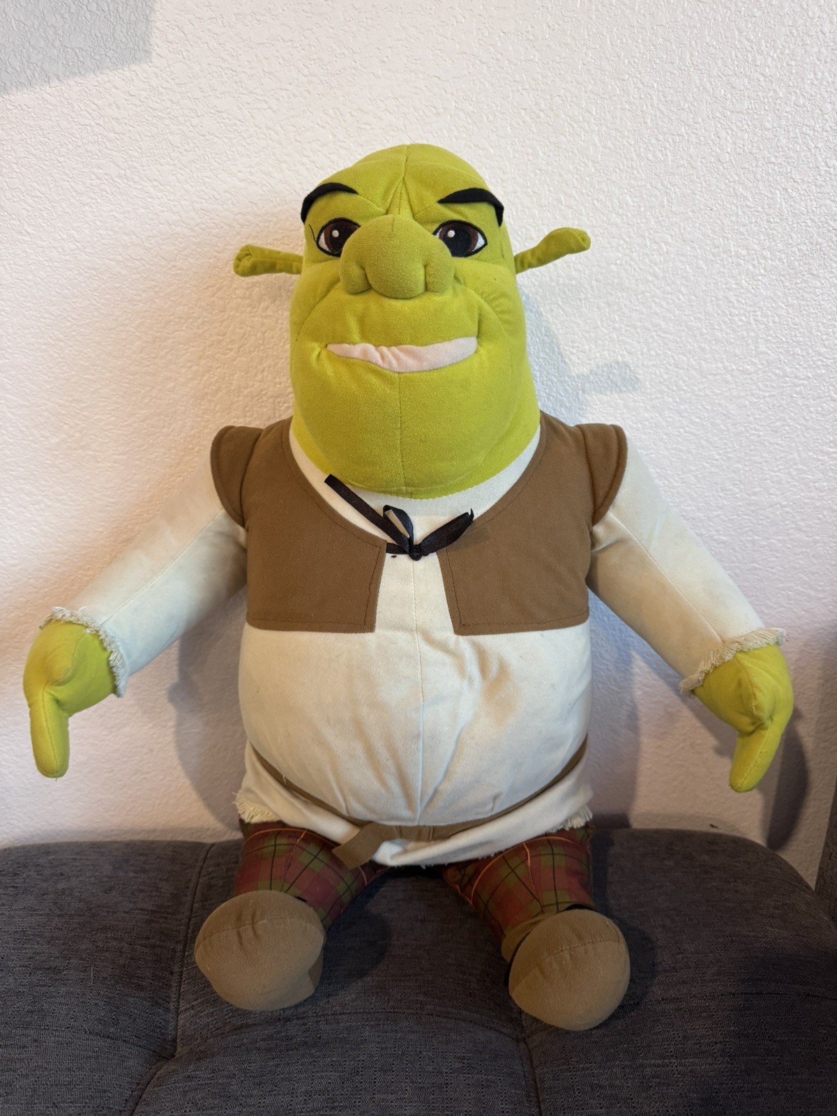 Vintage 2004 Hasbro Shrek 2 Jumbo Plush 25” Shrek Toy DreamWorks EUC
