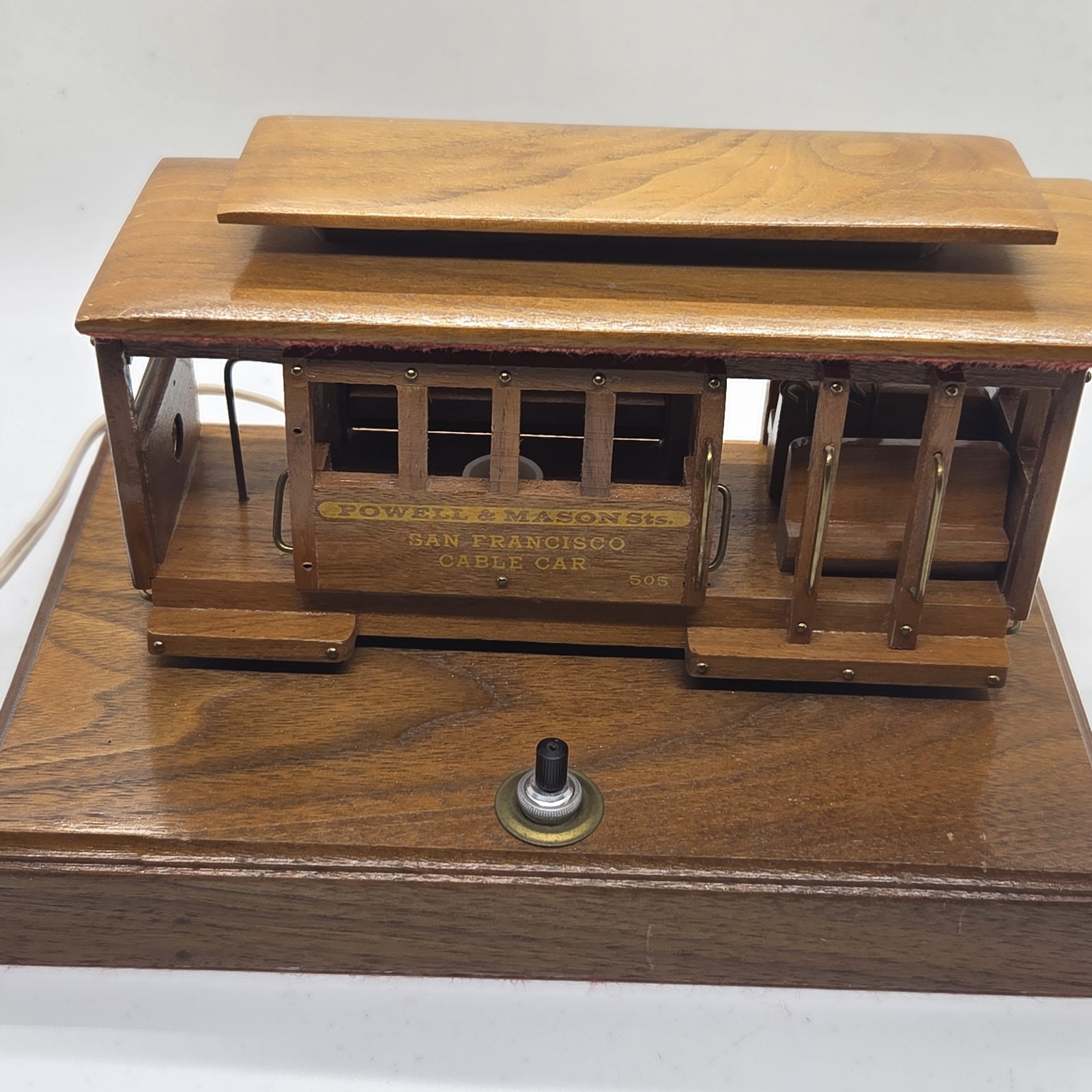 VTG MCM Wood San Francisco Cable Car Lamp Powell & Mason 505 Night Light Working VTG MCM Wood San Francisco Cable Car Lamp Powell & Mason 505 Night Light Working