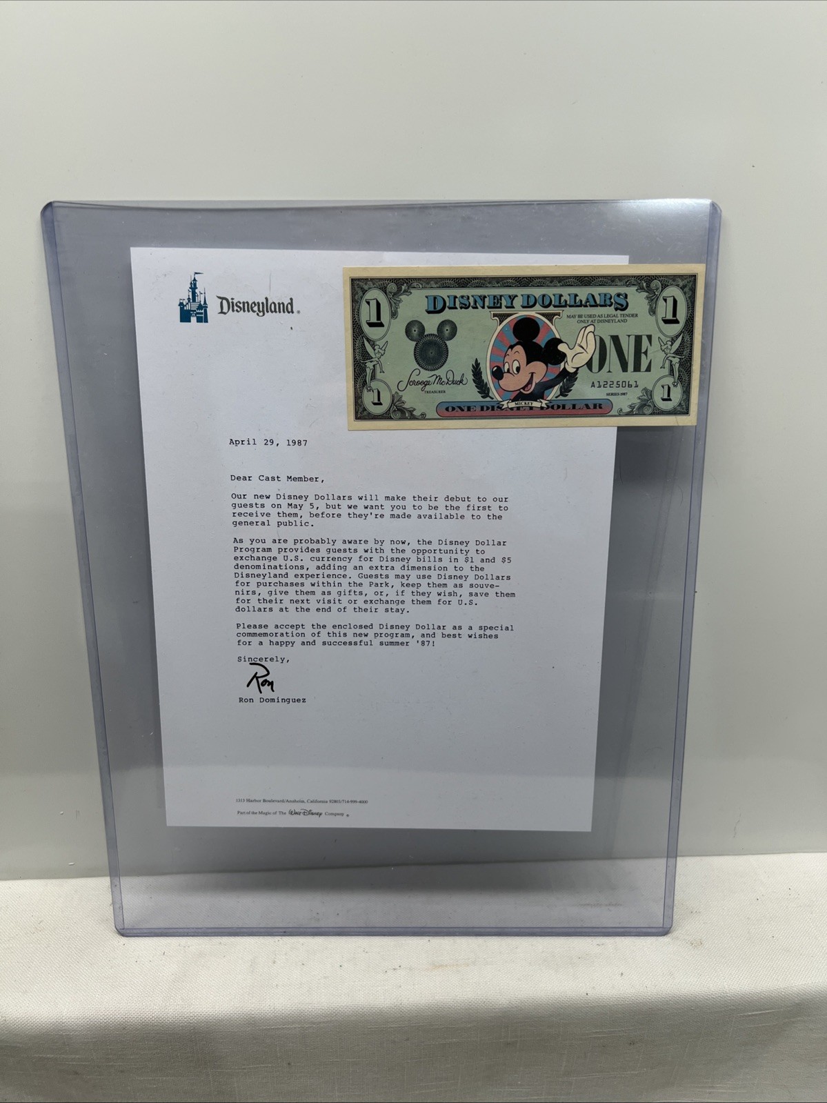 1987 FIRST EDITION $1 DISNEY DOLLAR MICKEY A SERIES WITH EMPLOYEE RELEASE LETTER 1987 FIRST EDITION $1 DISNEY DOLLAR MICKEY A SERIES WITH EMPLOYEE RELEASE LETTER