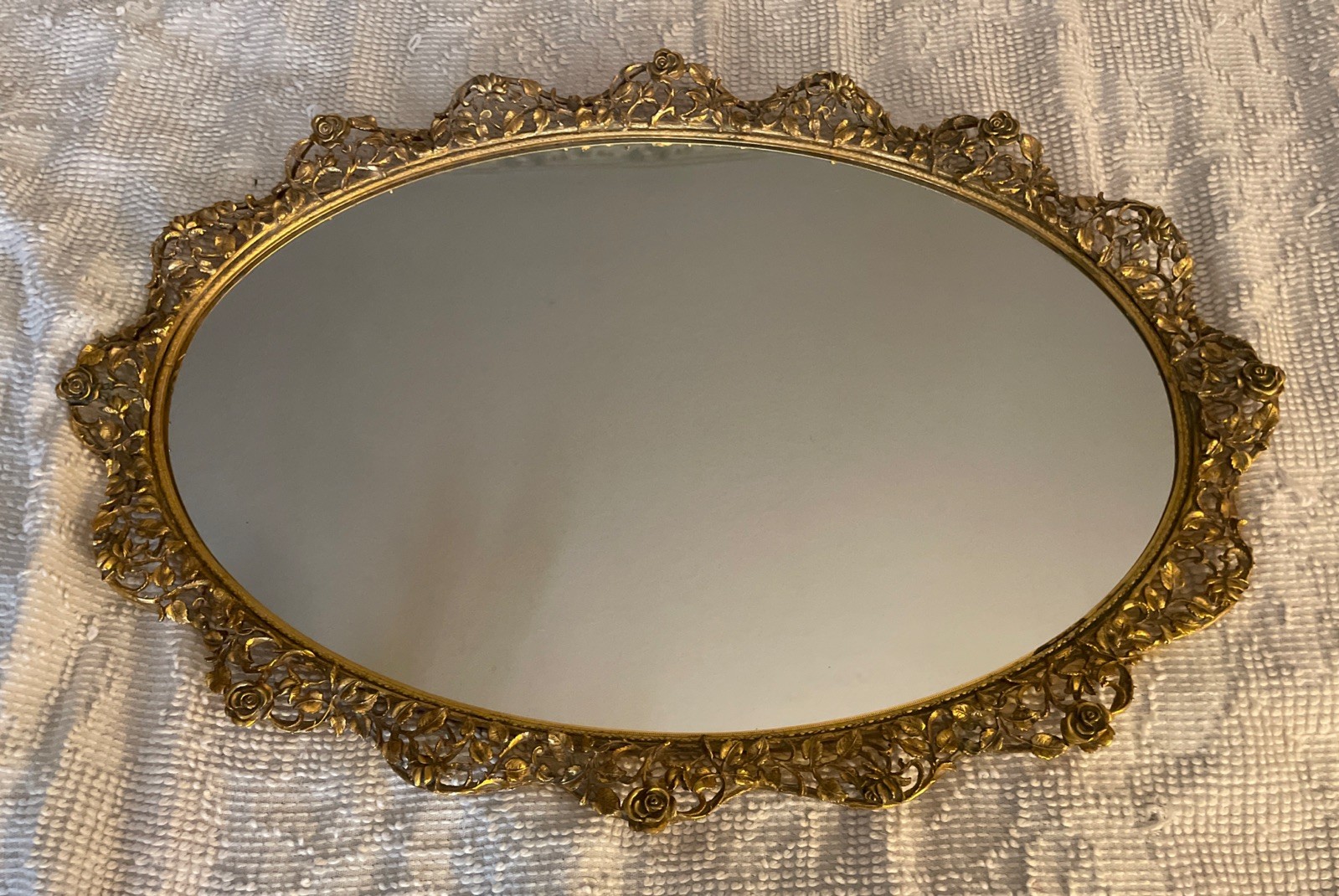 Vtg Matson 24 karat Gold Plated Ornate Vanity/Mirror Gold-tone Roses 21 Vtg Matson 24 karat Gold Plated Ornate Vanity/Mirror Gold-tone Roses 21