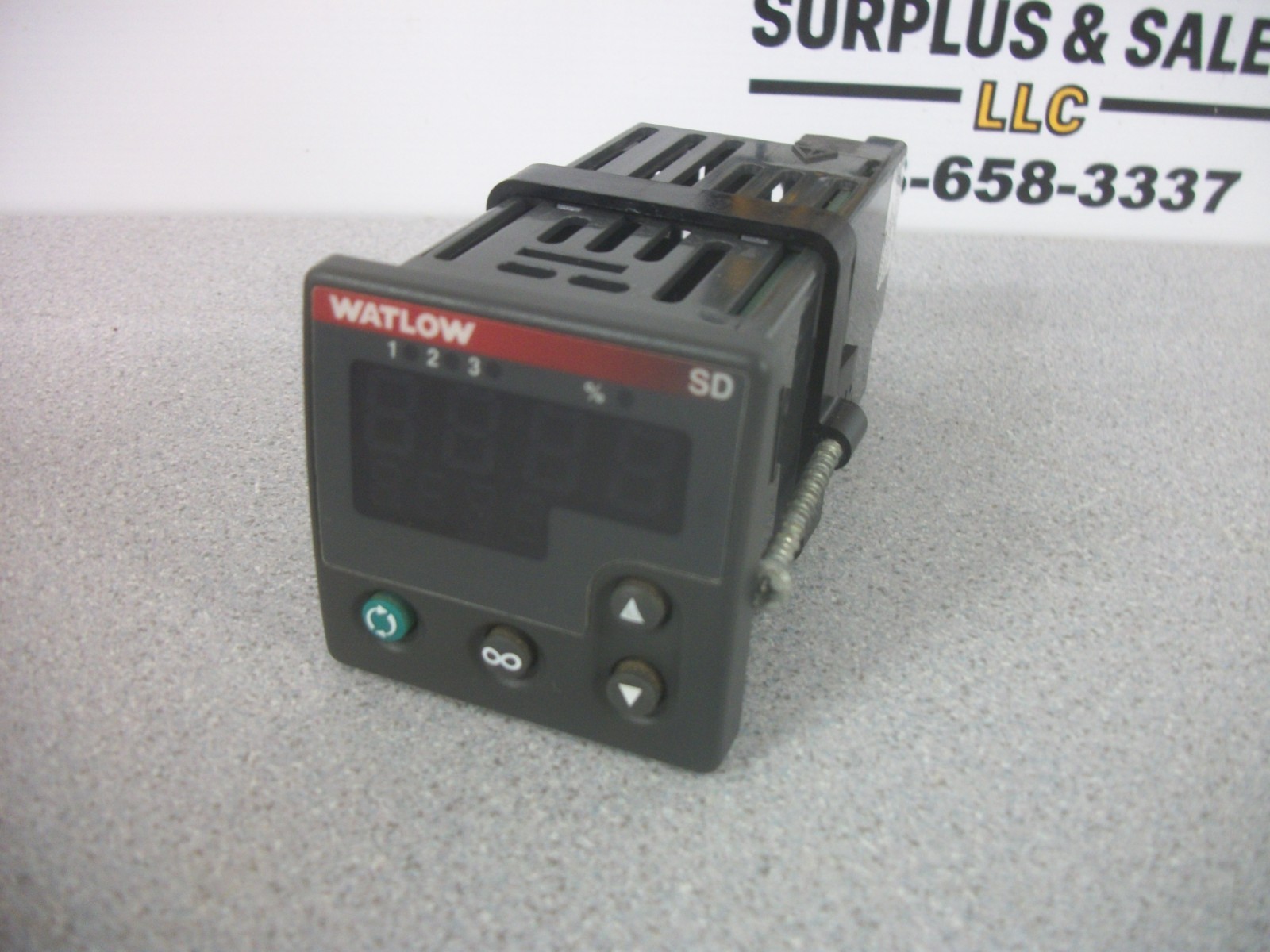 WATLOW SD TEMPERATURE & PROCESS CONTROLLER SD6C-HJJA-AARG 