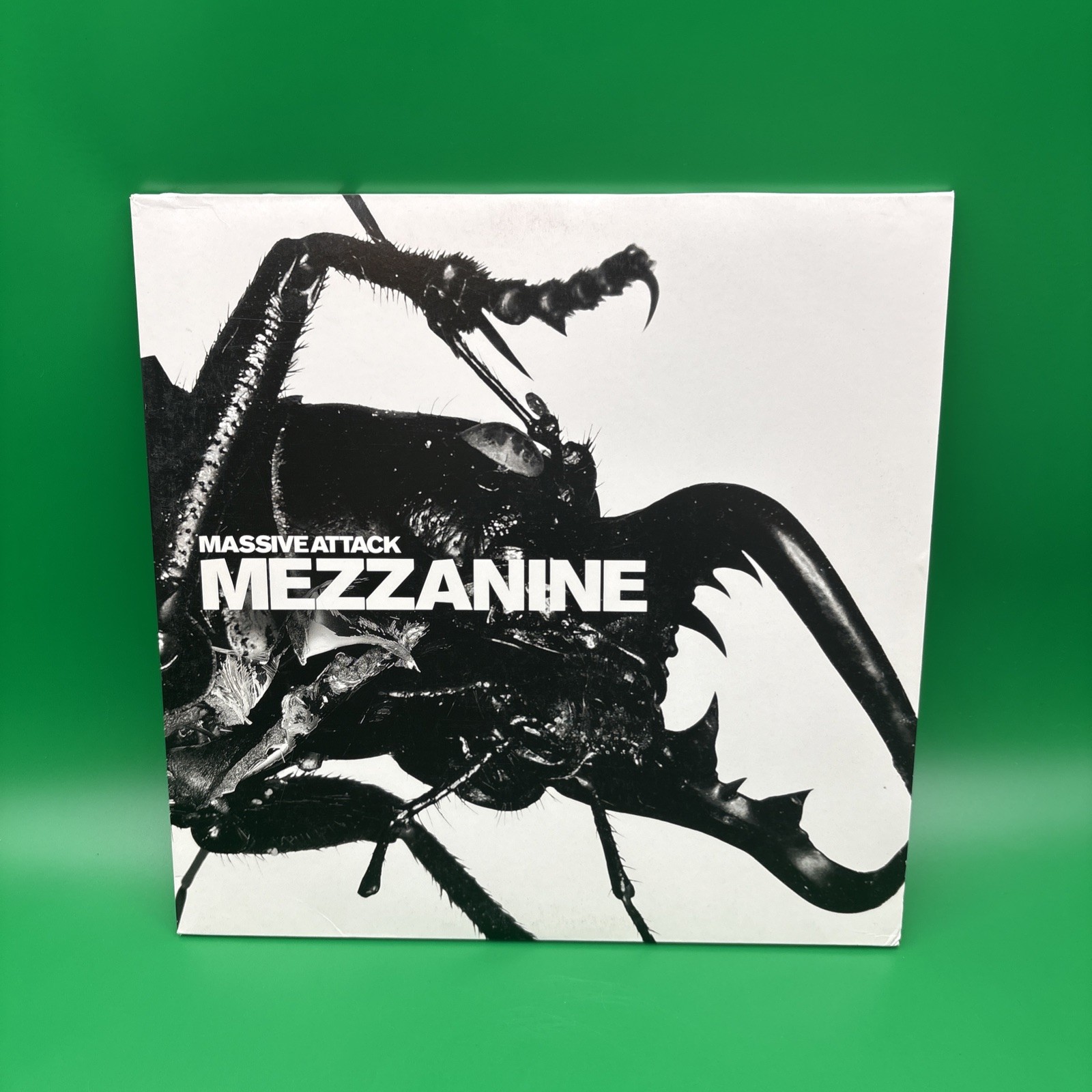 Massive Attack Mezzanine 2 x Vinyl, LP, Album, Reissue, Stereo, 180g Massive Attack Mezzanine 2 x Vinyl, LP, Album, Reissue, Stereo, 180g