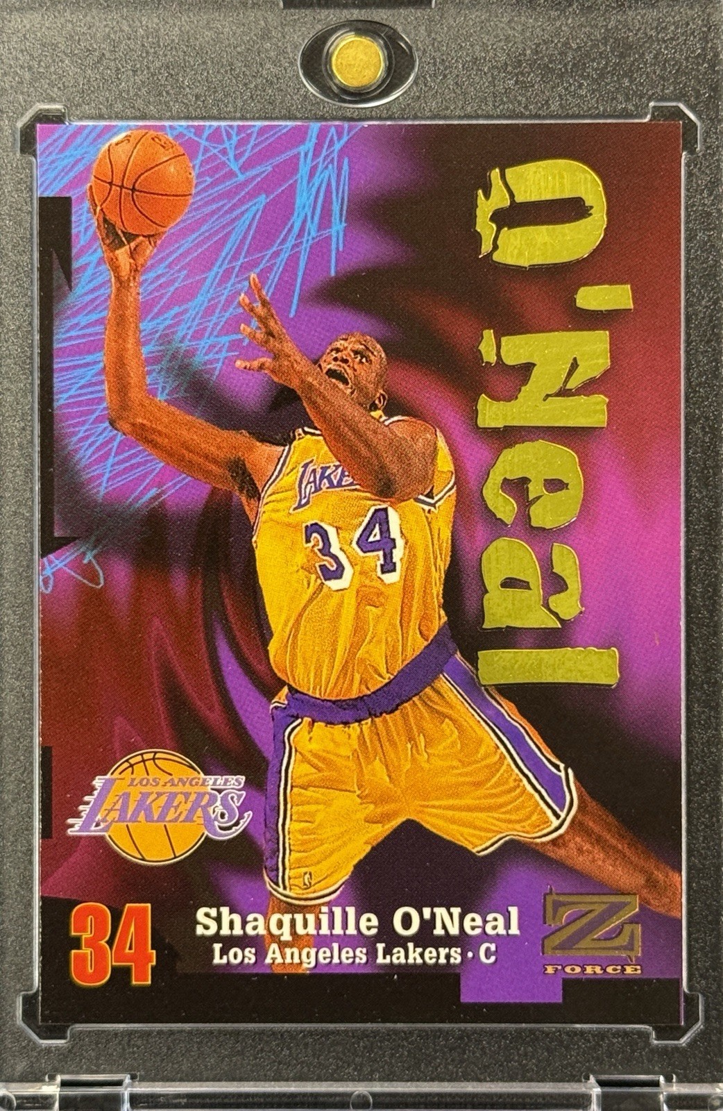 SHAQUILLE O’NEAL RARE PURPLE RED WAVE 1997 SKYBOX Z FORCE INVESTMENT CARD MINT B