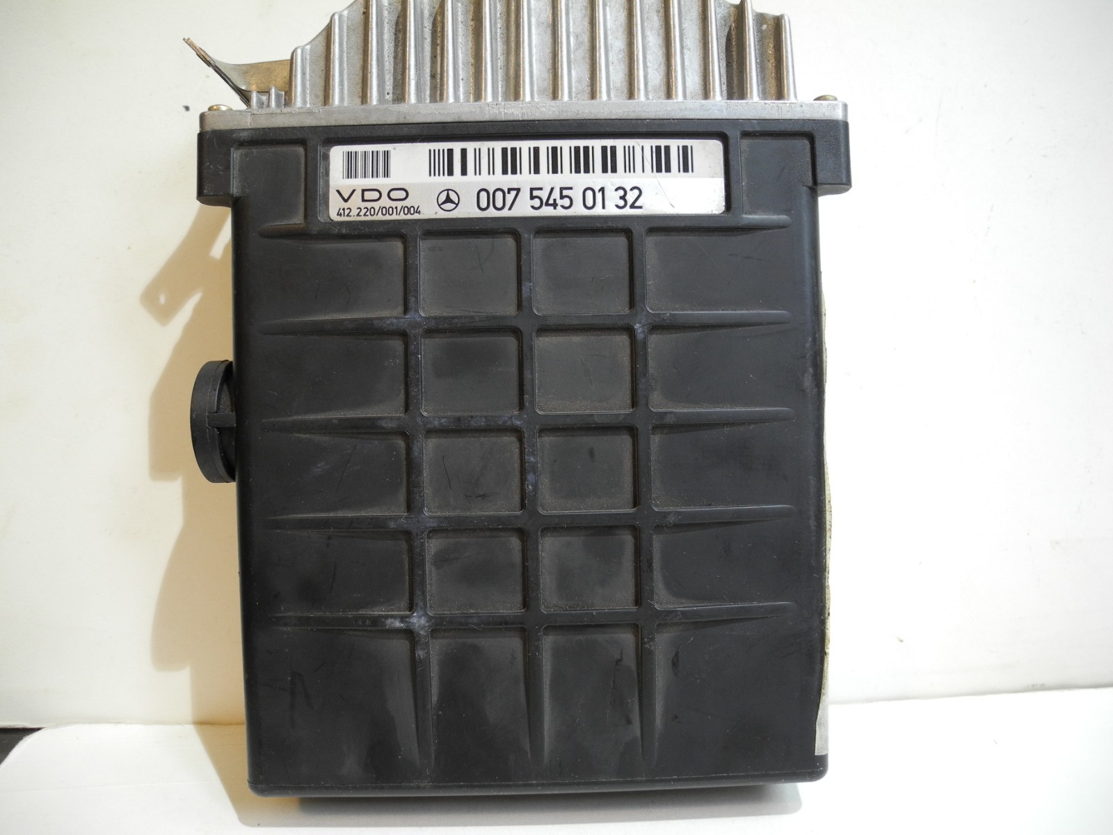 MERCEDES-BENZ W126 S CLASS 420SEL ECU ENGINE CONTROL UNIT BY VDO 1989-91 MERCEDES-BENZ W126 S CLASS 420SEL ECU ENGINE CONTROL UNIT BY VDO 1989-91
