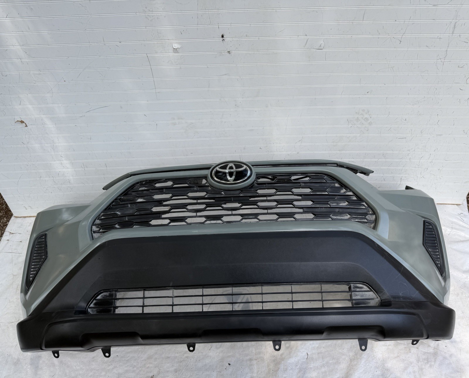 2019–2025 Toyota RAV4 Front Bumper Assembly Used 2019–2025 Toyota RAV4 Front Bumper Assembly Used