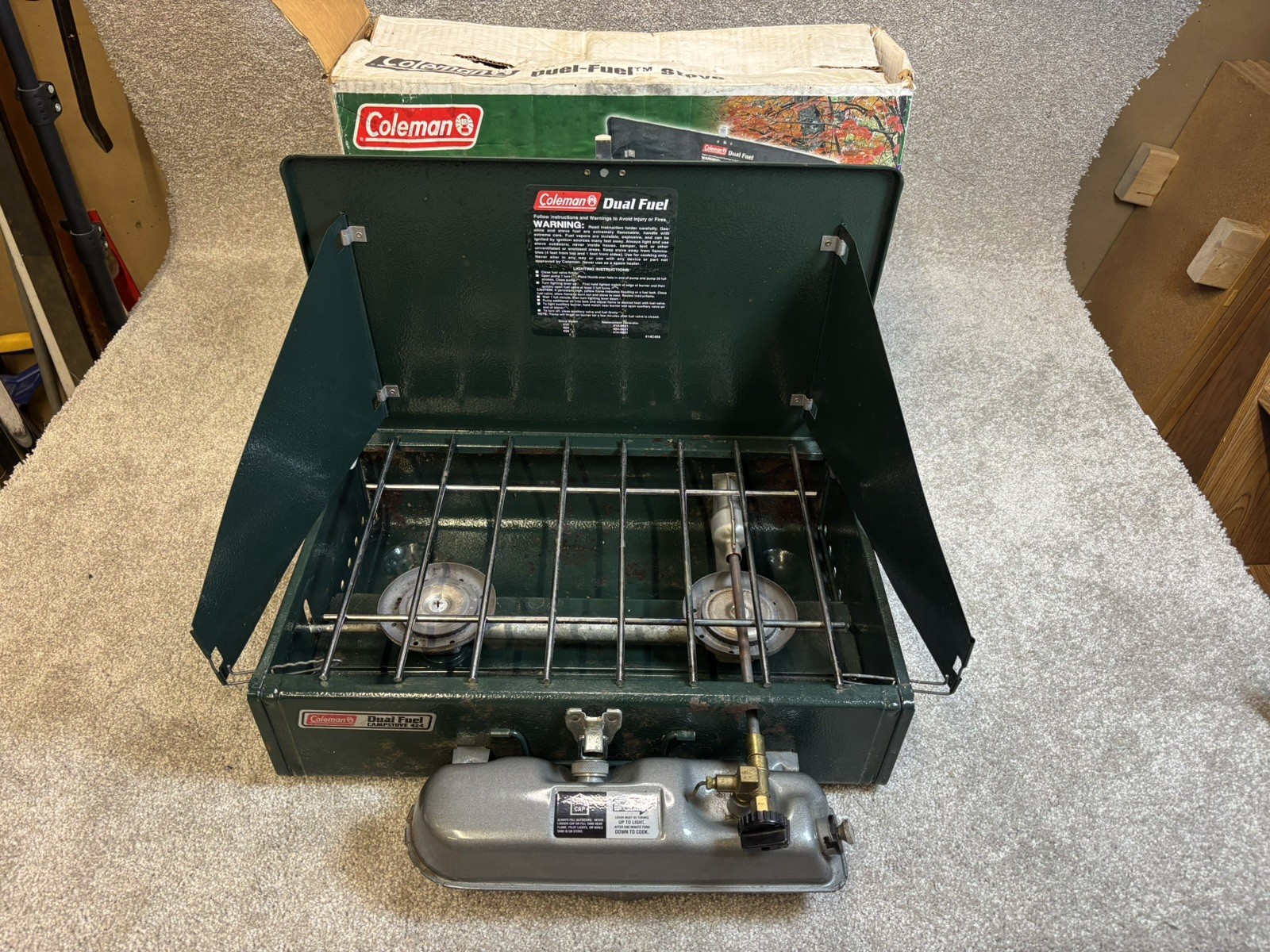 Vintage Coleman 424-700G Two Burner Dual Fuel Compact Camp Stove Original Box Vintage Coleman 424-700G Two Burner Dual Fuel Compact Camp Stove Original Box
