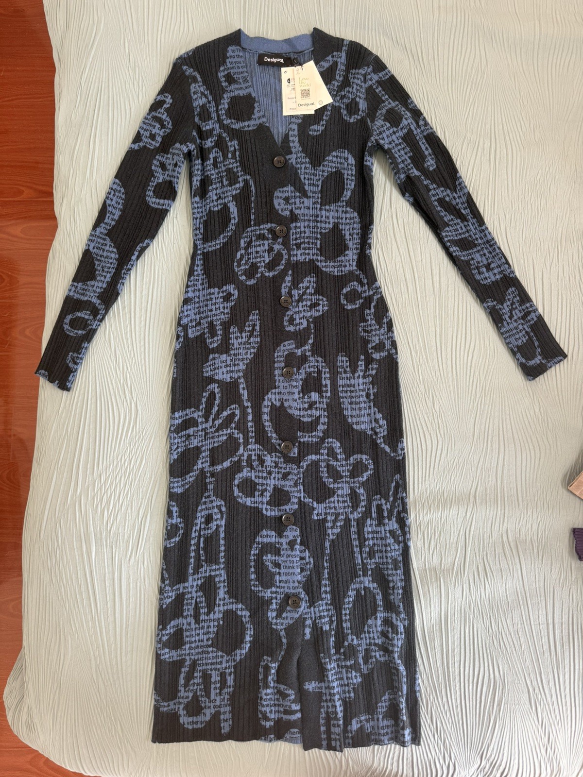 Desigual Black/Blue Floral Knit Button Front V-Neck Long Sleeve Midi Dress L Desigual Black/Blue Floral Knit Button Front V-Neck Long Sleeve Midi Dress L