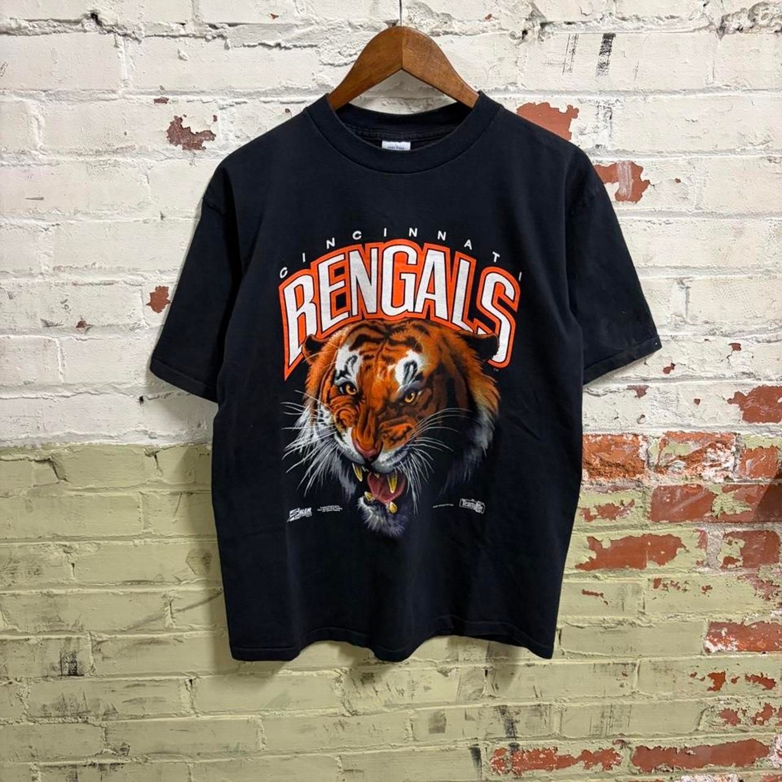 Rare vintage 1991 Cincinnati bengals realism Salem sportswear tiger t shirt sz L