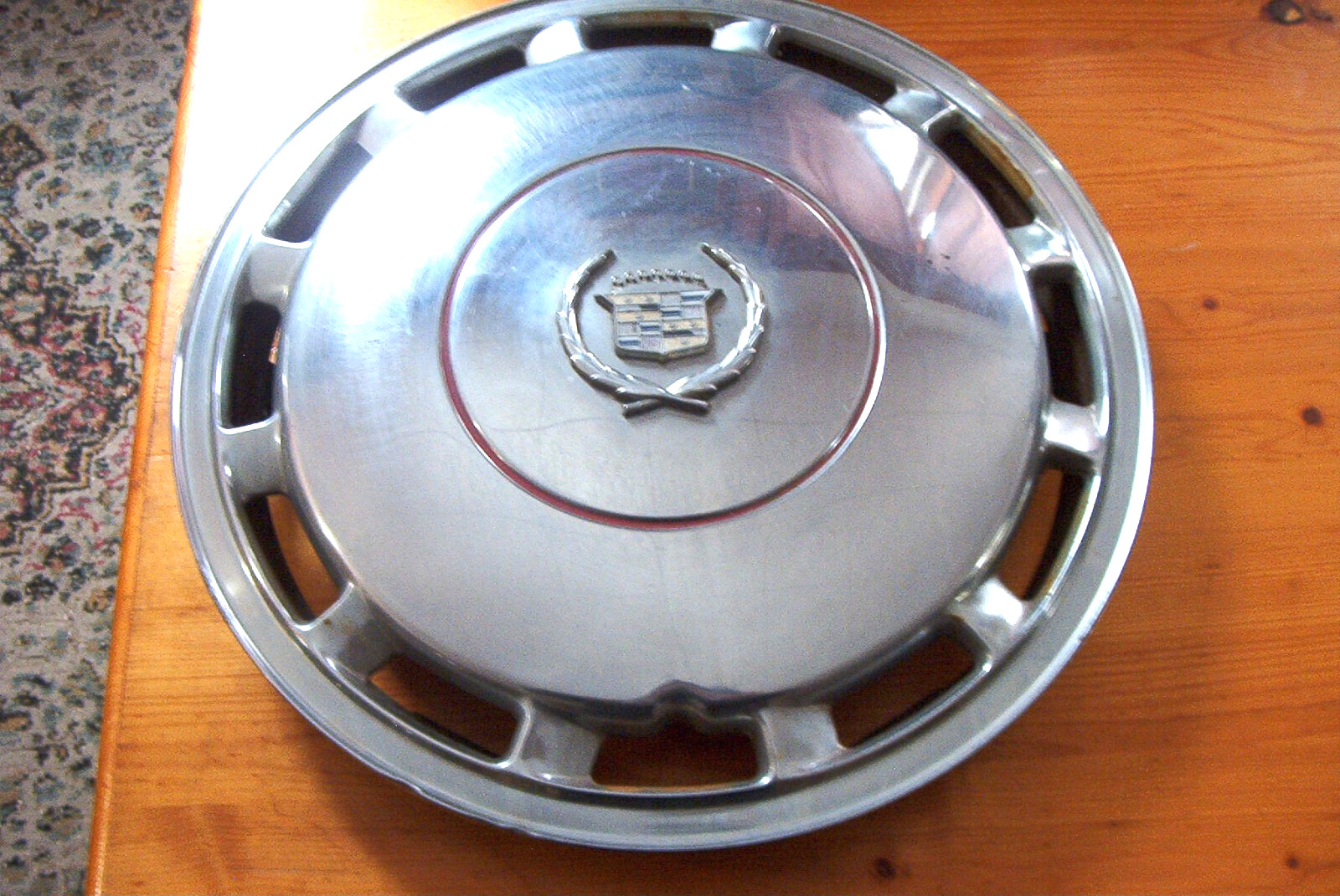 OE vintage 1989-90 Cadillac 15 inch wheelcover, 89-90 Deville,Fleetwood # 2053