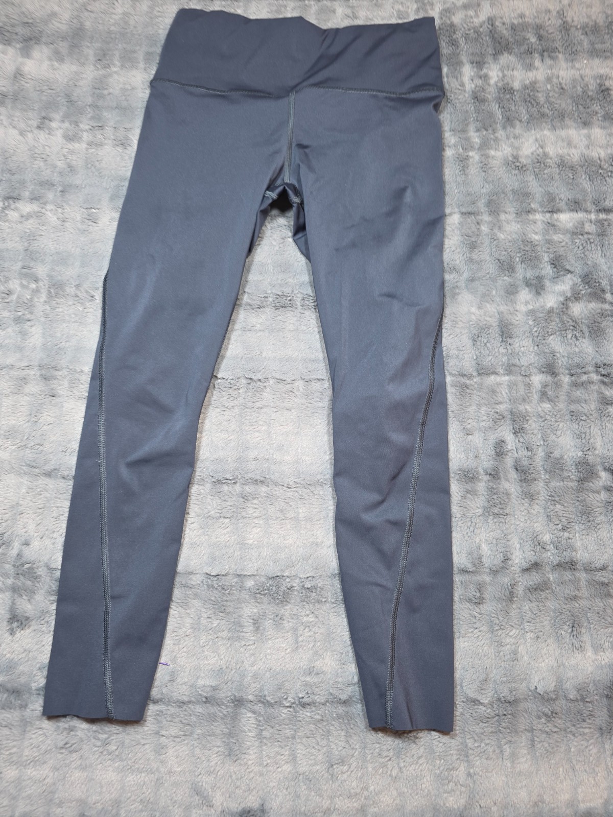Athleta Challenge tight raw hem Athleta Challenge tight raw hem