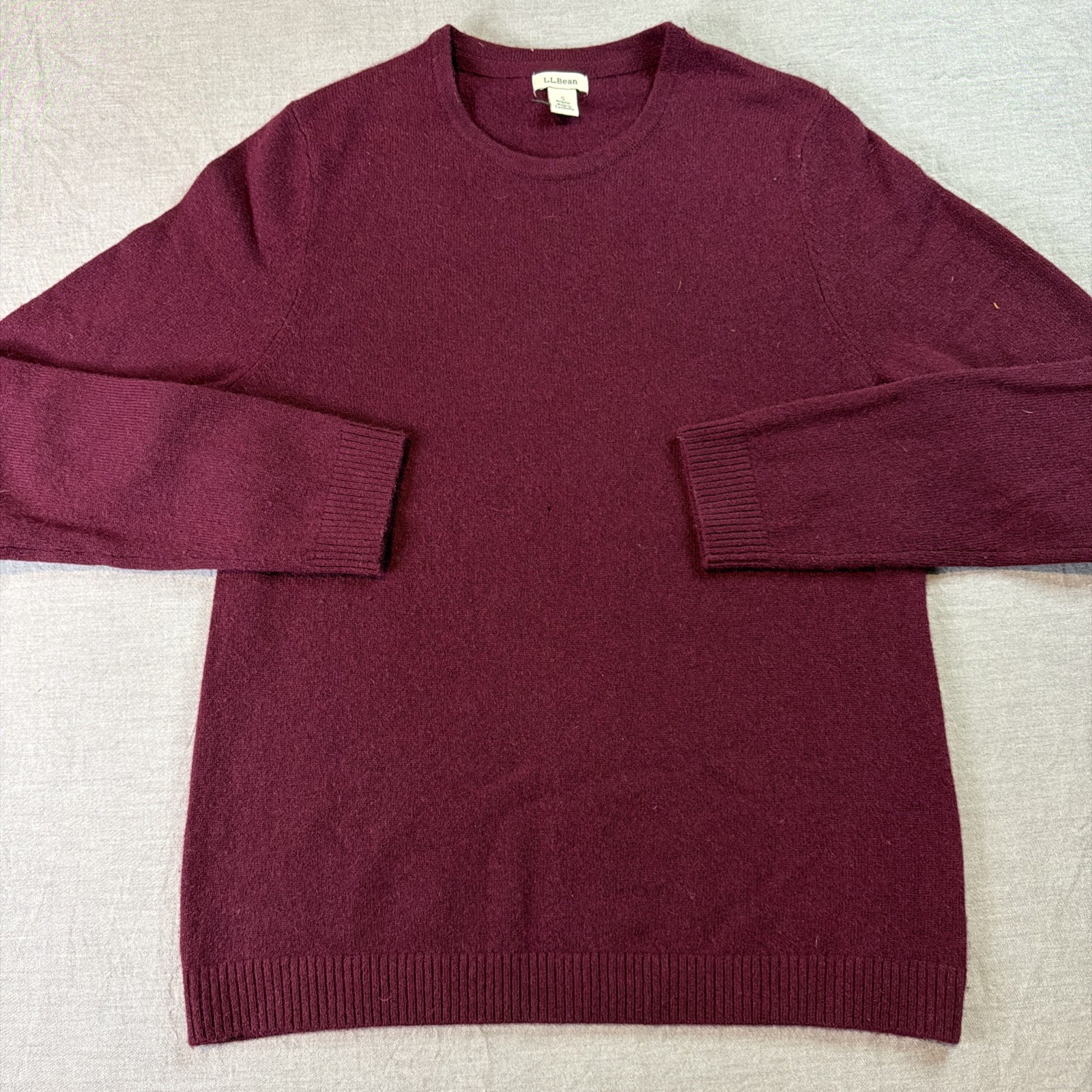 L.L Bean Women’s 100% Cashmere Sweater Size Small Cranberry Red Crewneck 283586 L.L Bean Women’s 100% Cashmere Sweater Size Small Cranberry Red Crewneck 283586