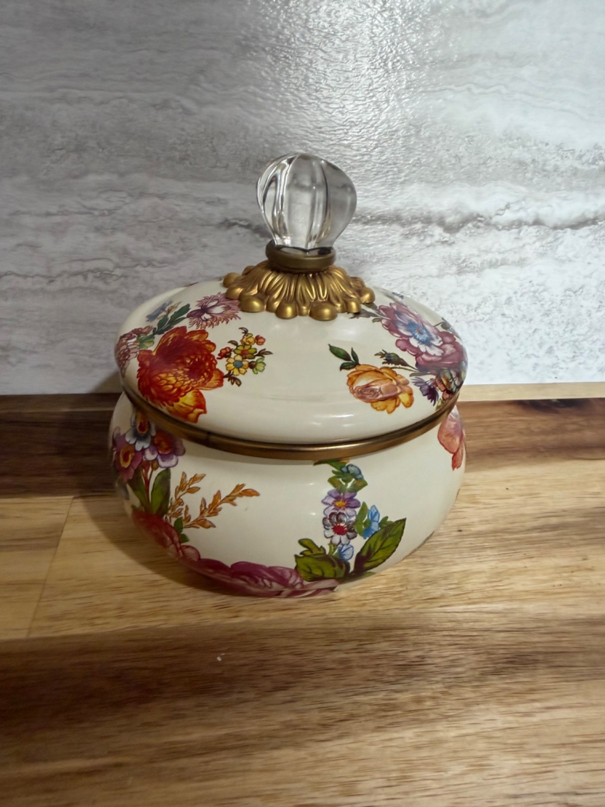 Mackenzie Childs White Flower Market Squashed Pot New Mackenzie Childs White Flower Market Squashed Pot New